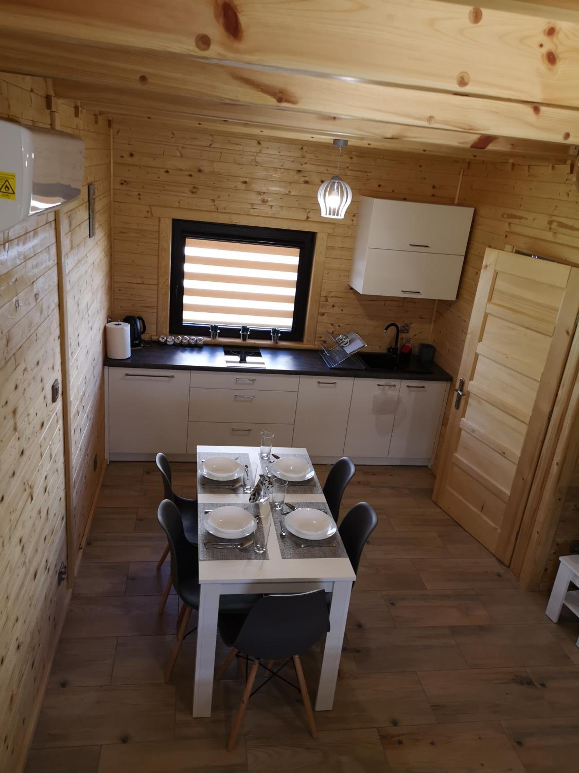 Two-Bedroom House - Photo 2