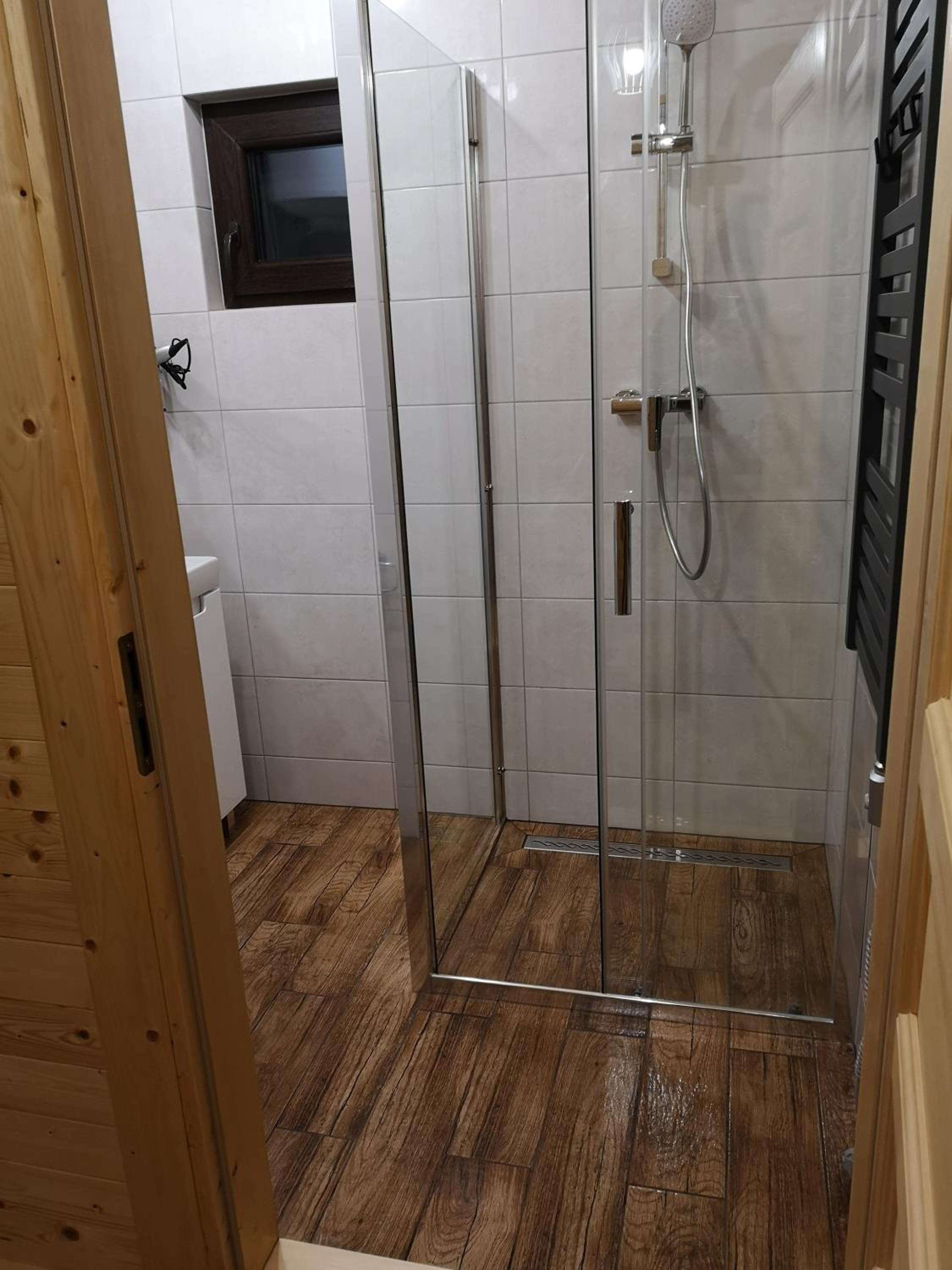 Two-Bedroom House - Photo 4