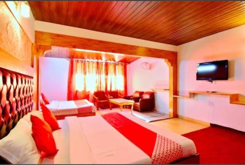 Quadruple Room with Mountain View