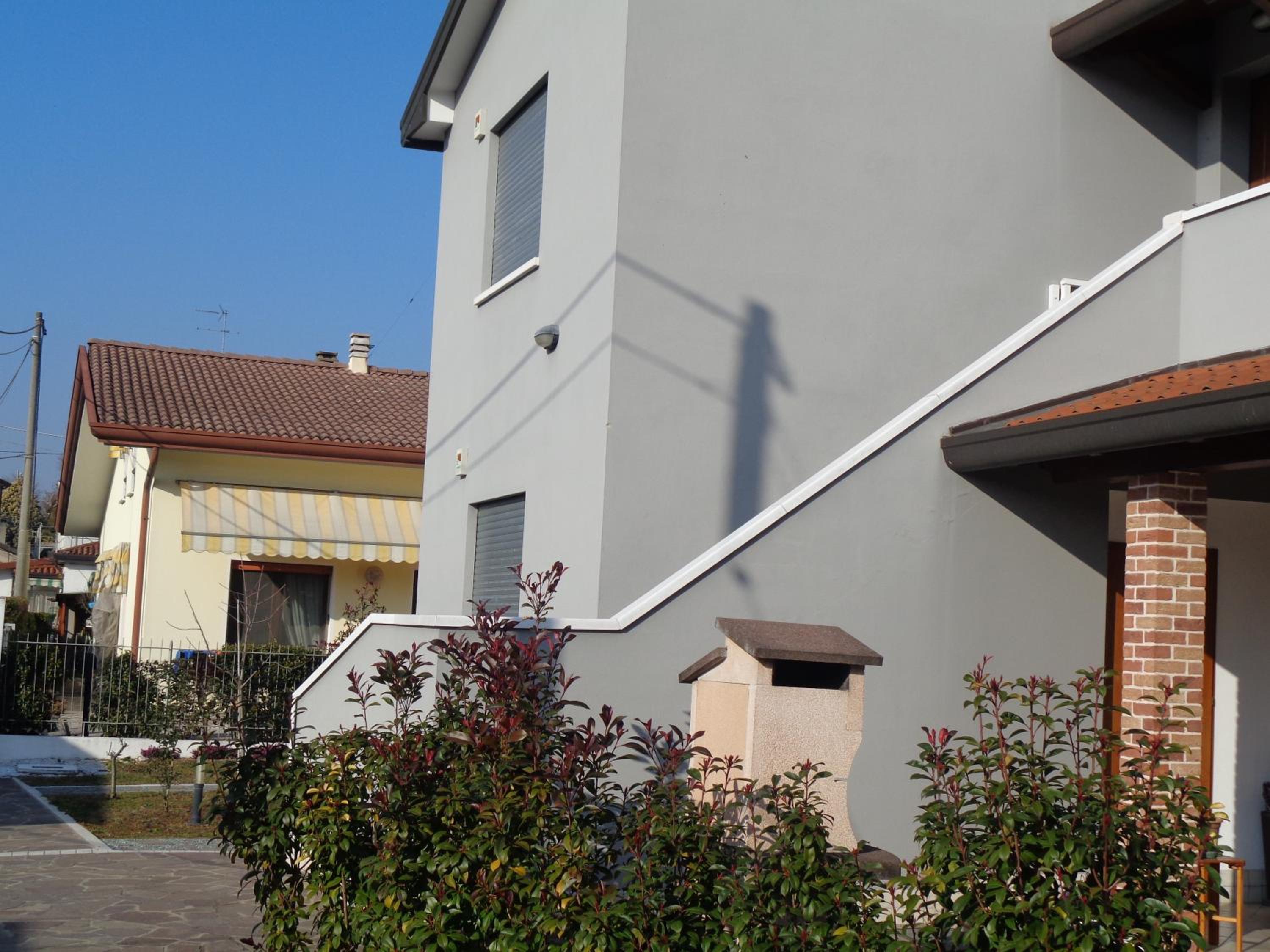 Two-Bedroom Apartment with Balcony and Terrace photo 2