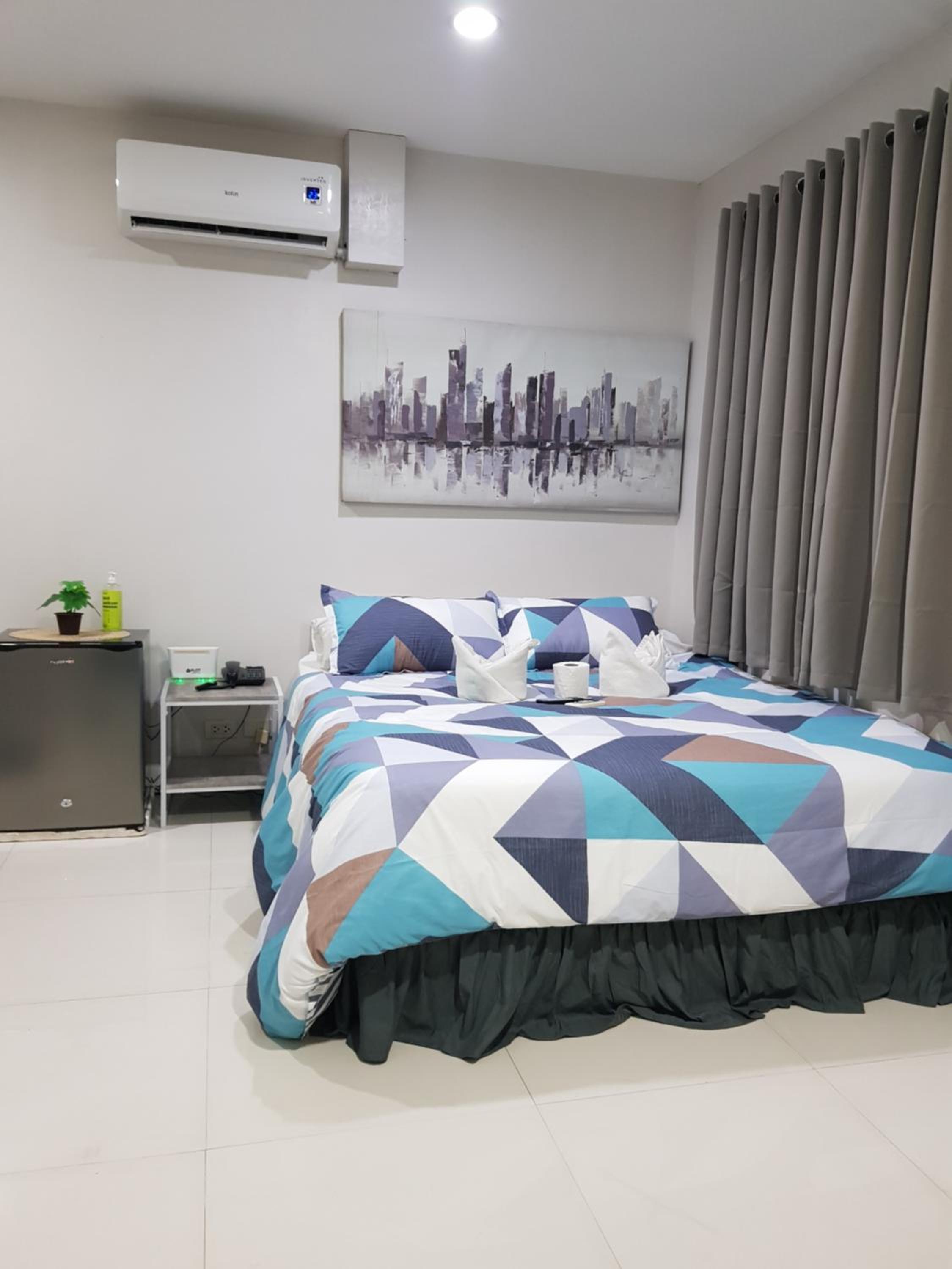 Studio Apartment photo 1