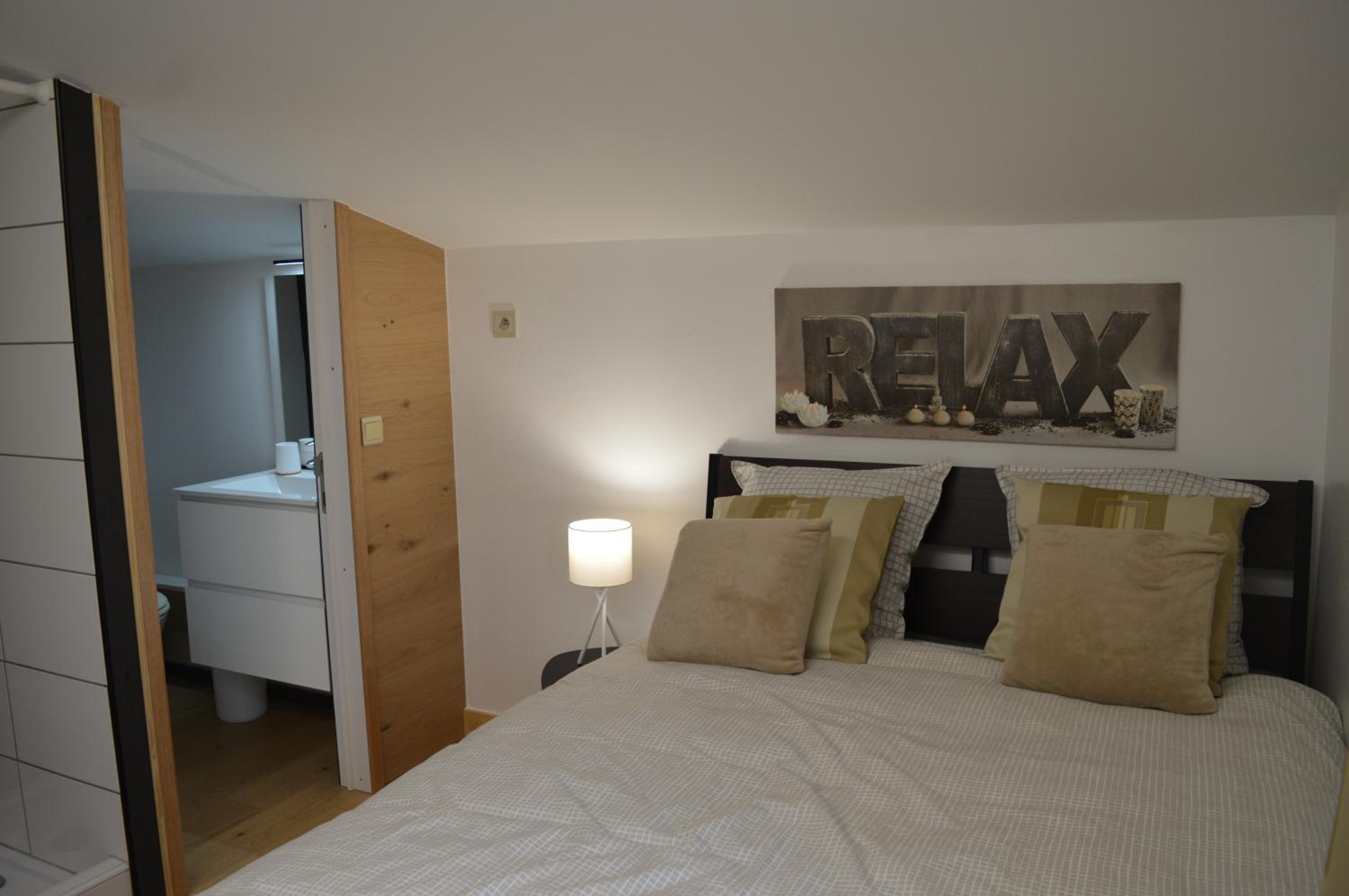 One-Bedroom House photo 1