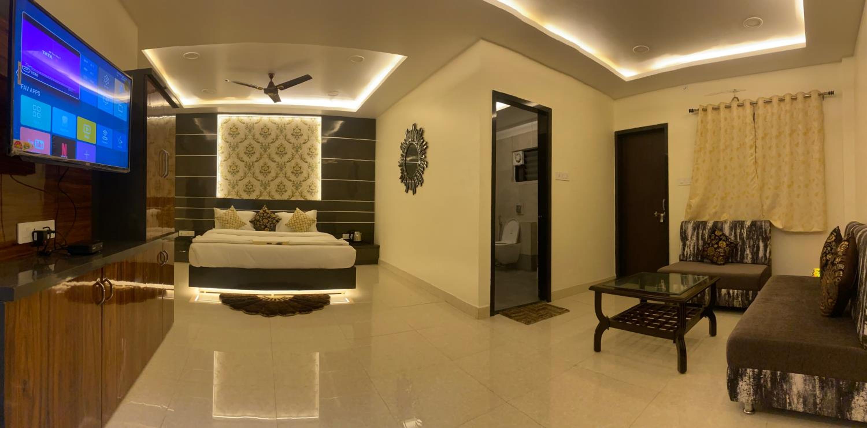 Suite - Photo 2