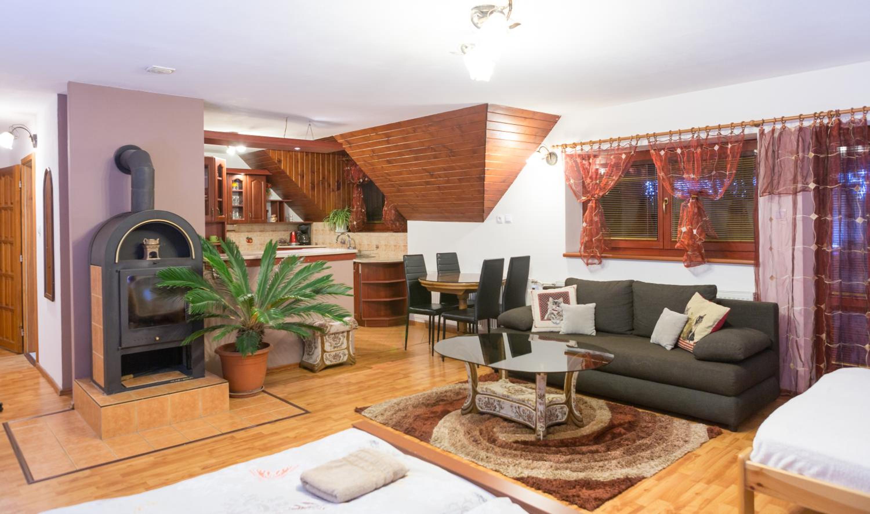 Family Room with Terrace - Photo 10