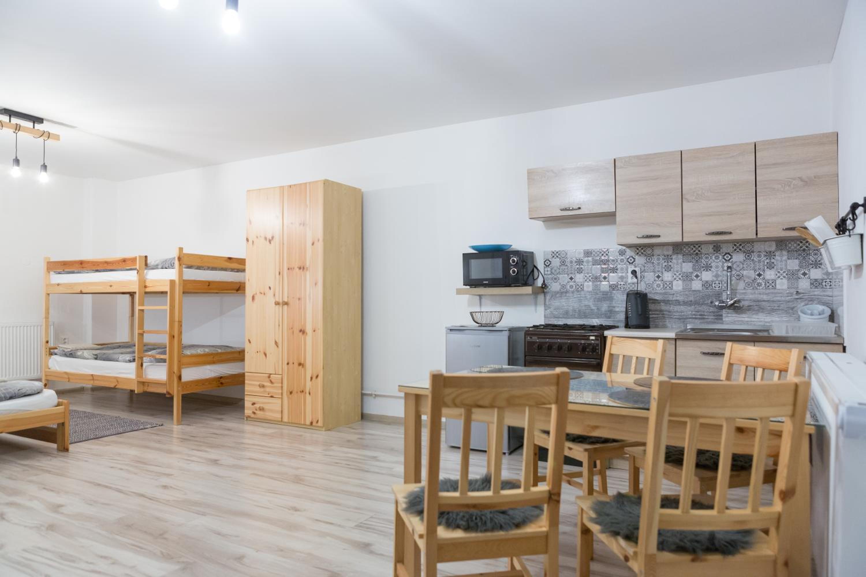 Apartment - Ground Floor - Photo 6