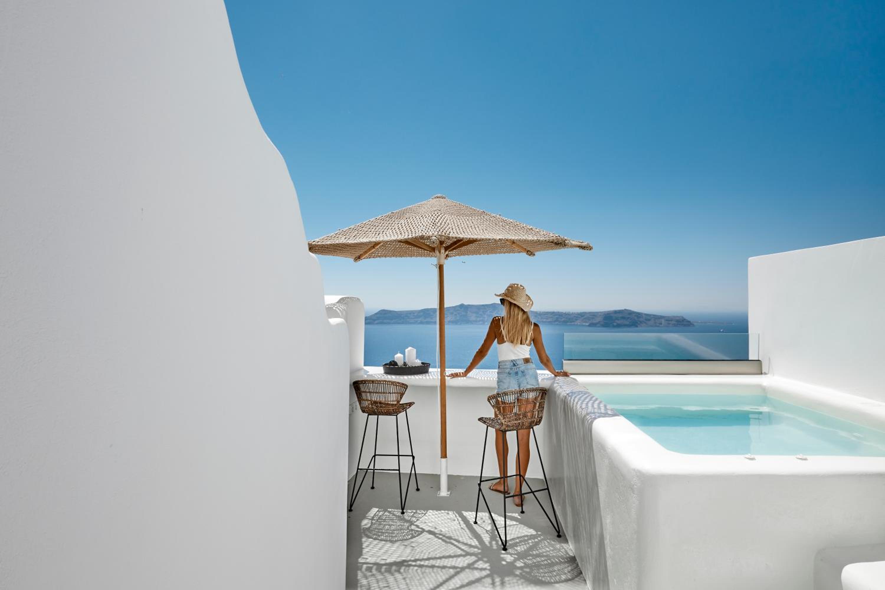 Premium Cave Suite with Outdoor Plunge Pool - Photo 26