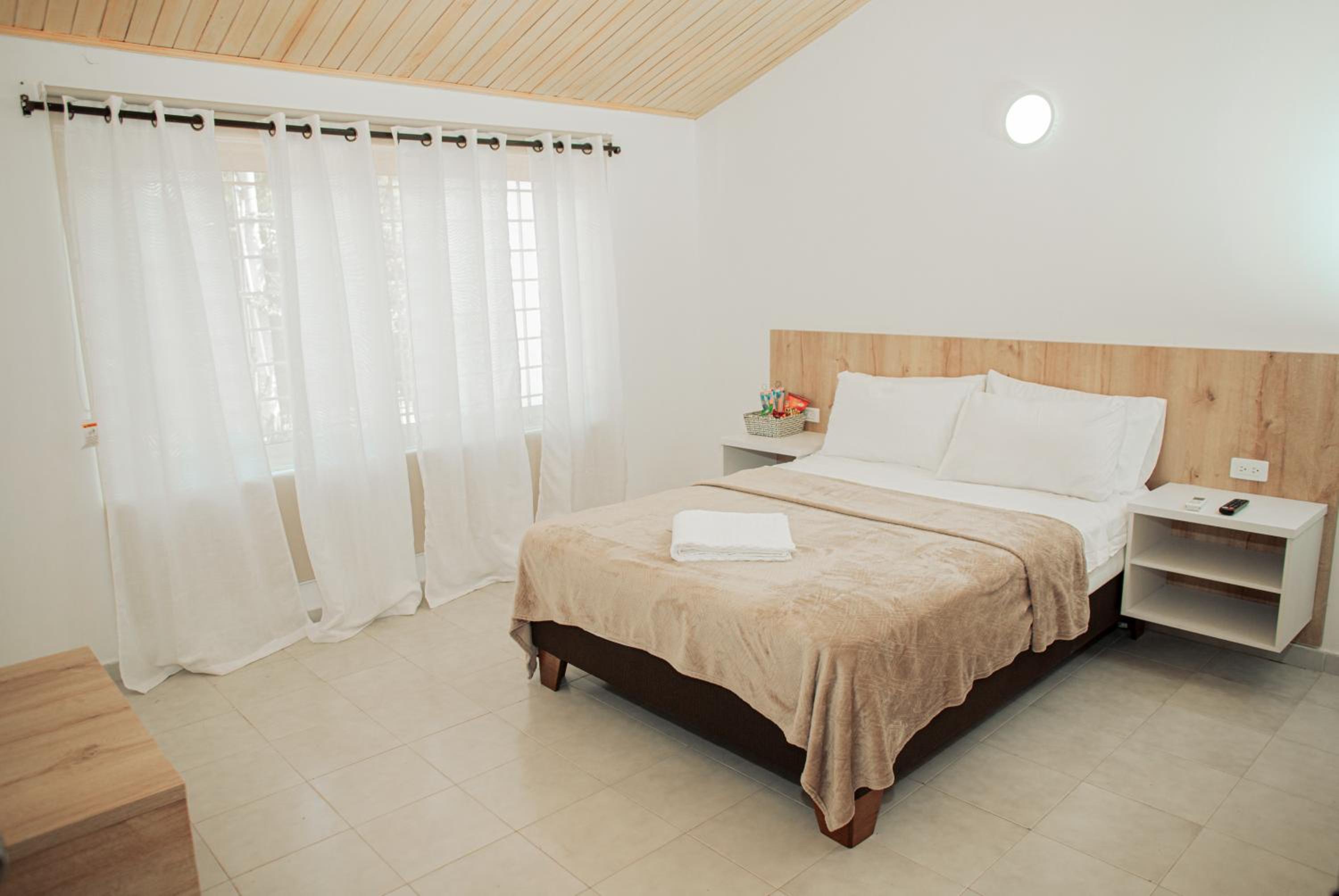 Deluxe Double Room with Balcony photo 1