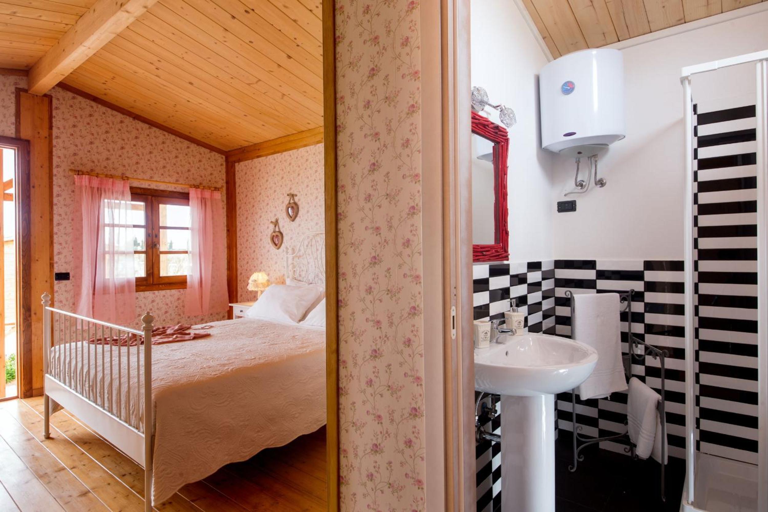 One-Bedroom Bungalow photo 1