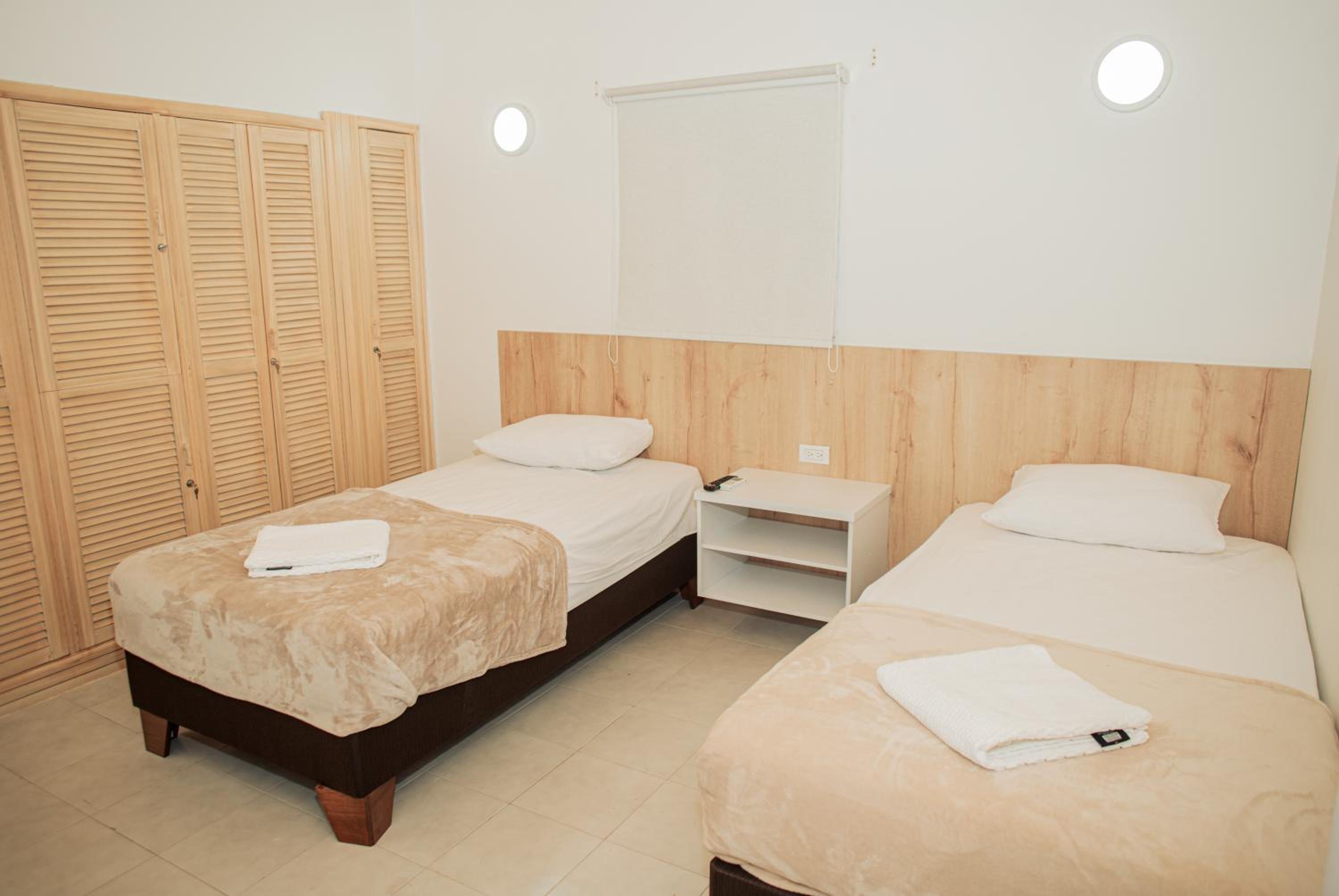 Deluxe Room (2 Adults + 1 Child) photo 3