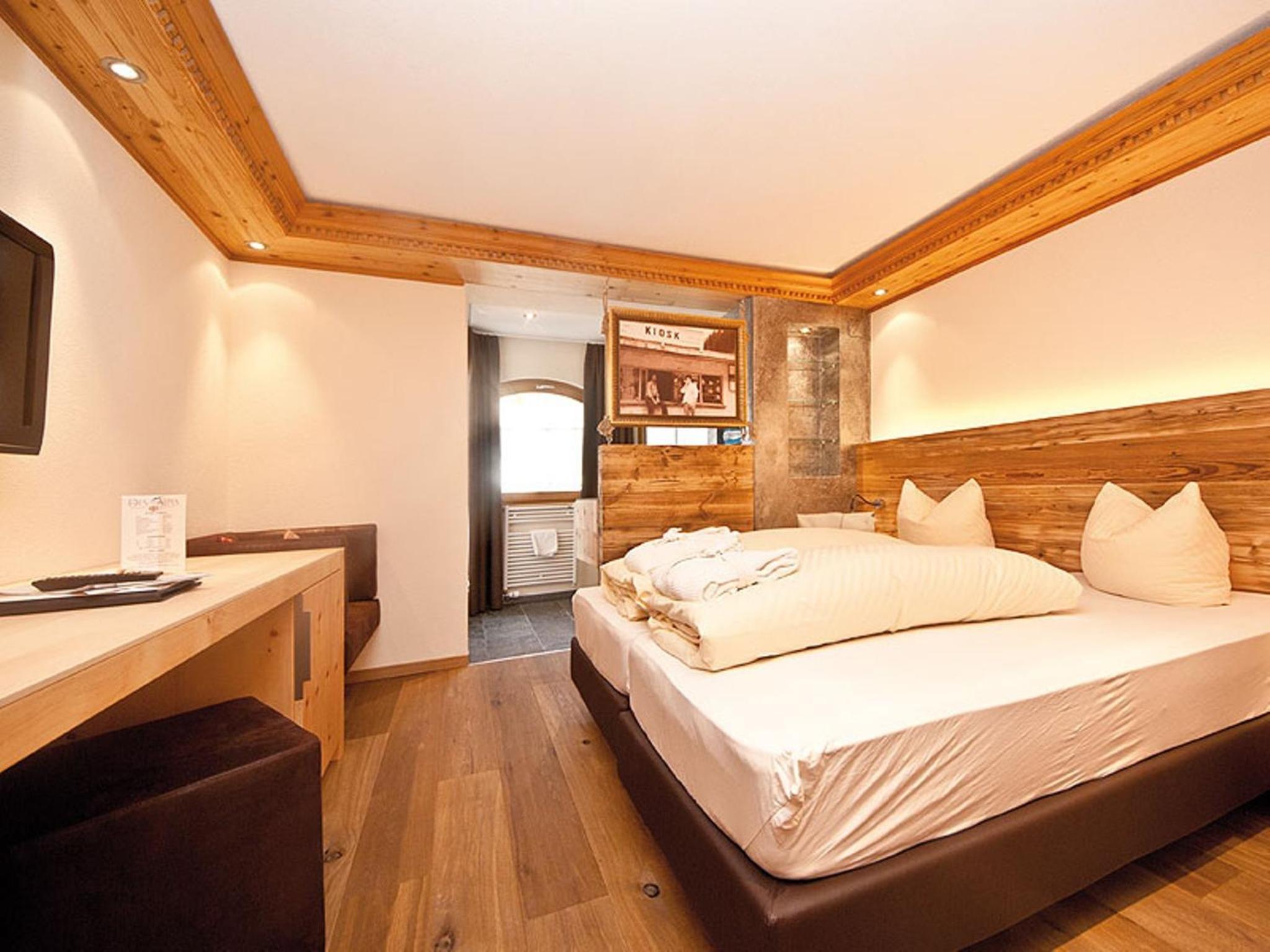 Basic Double Room photo 3