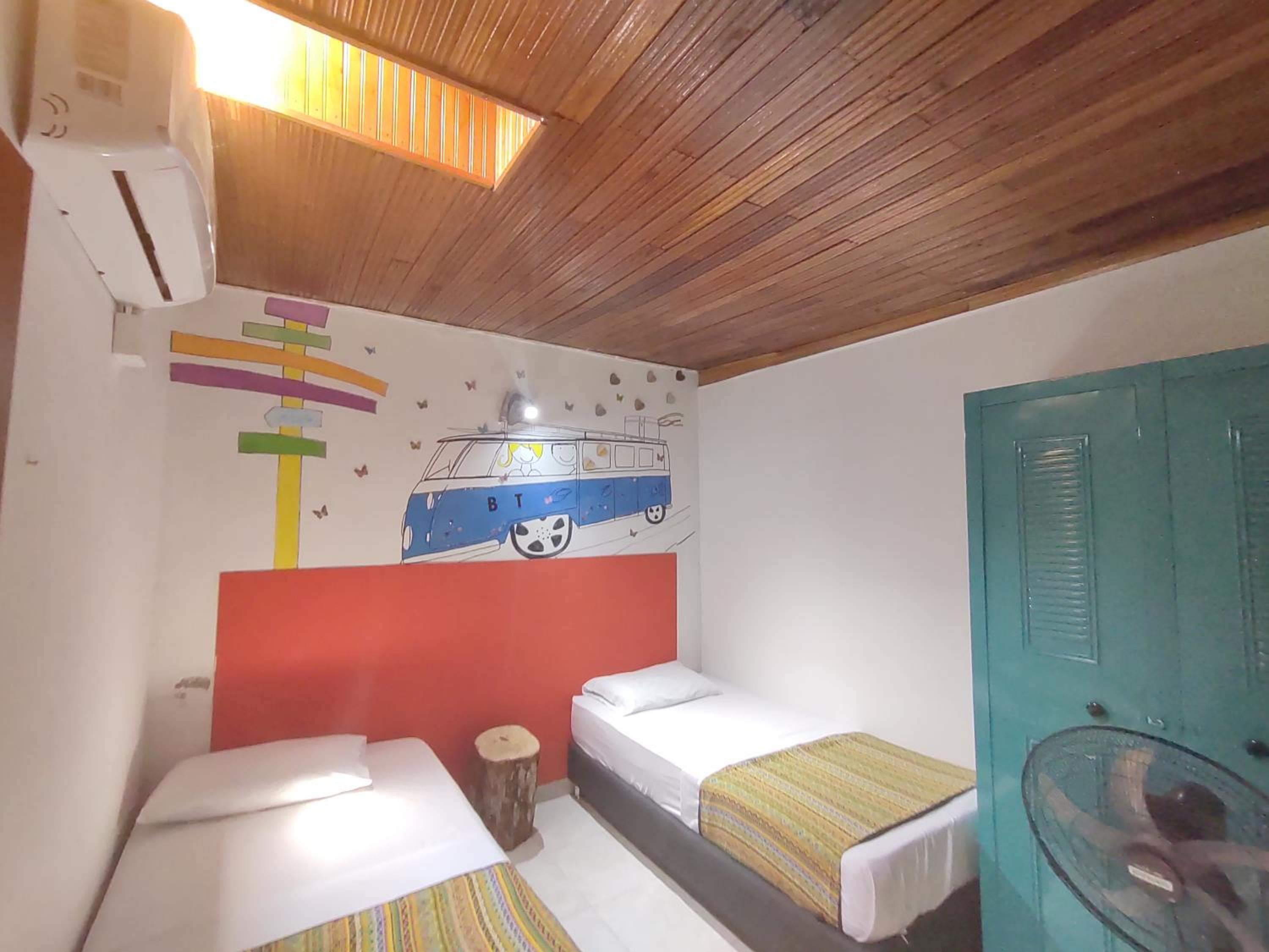 Budget Twin Room photo 1