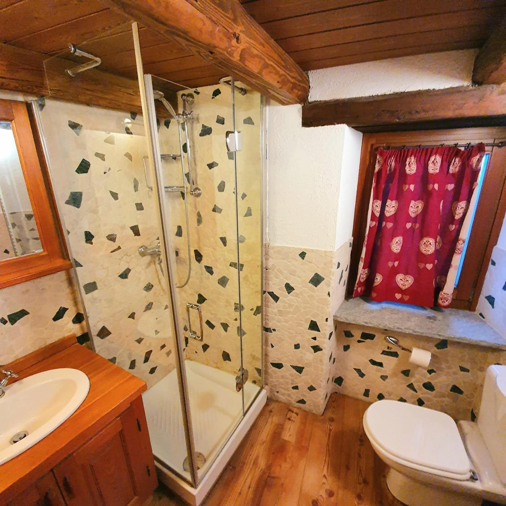 Superior Chalet photo 2