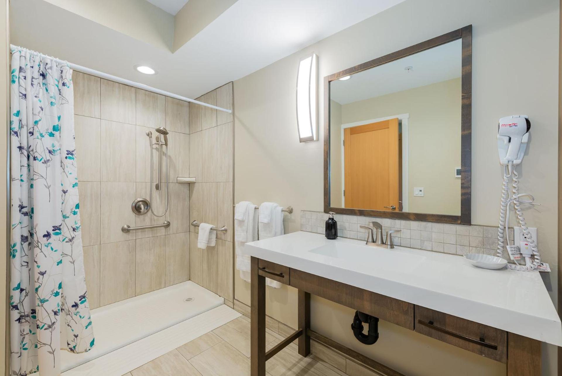 Two-Bedroom Villa - Wheelchair Accessible photo 3