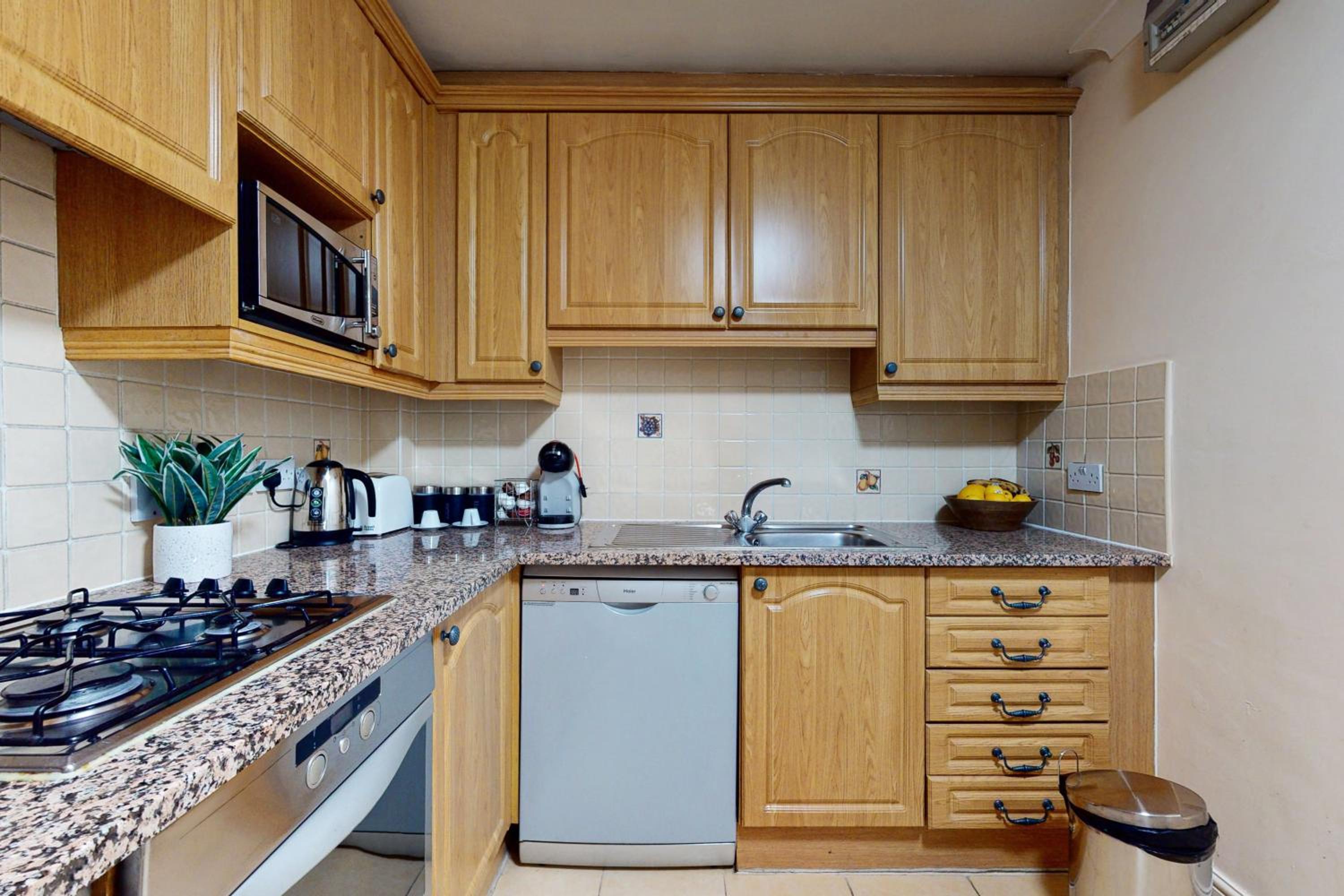 Two-Bedroom Apartment with Terrace photo 3