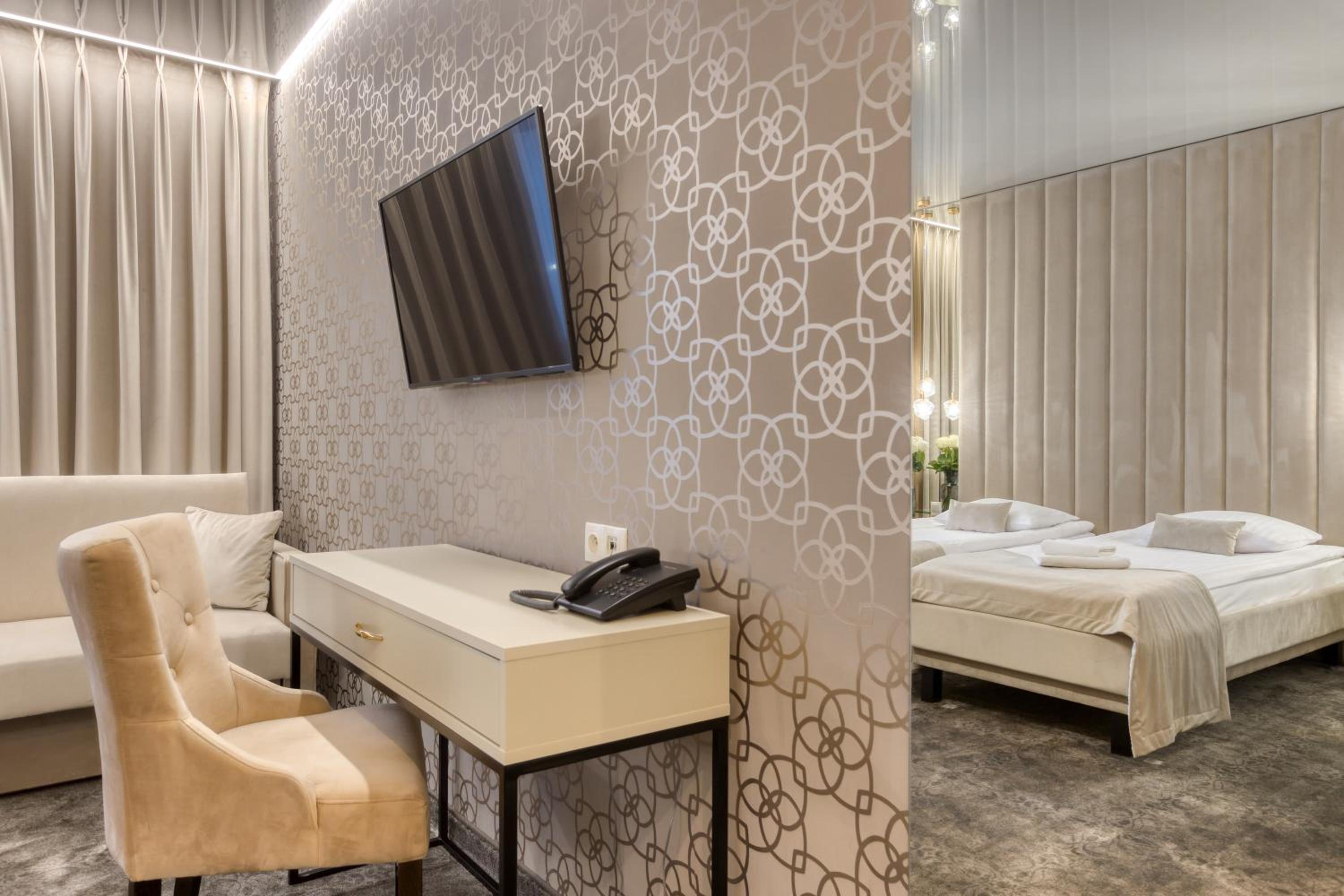 Single Room photo 2