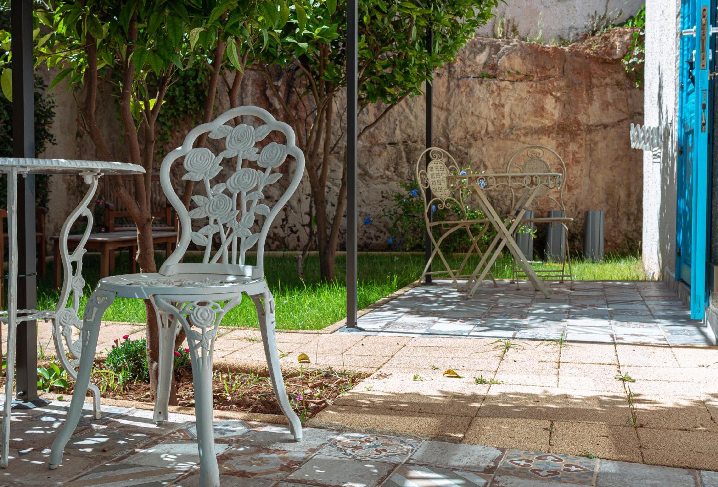Double Room with Garden View - Photo 13