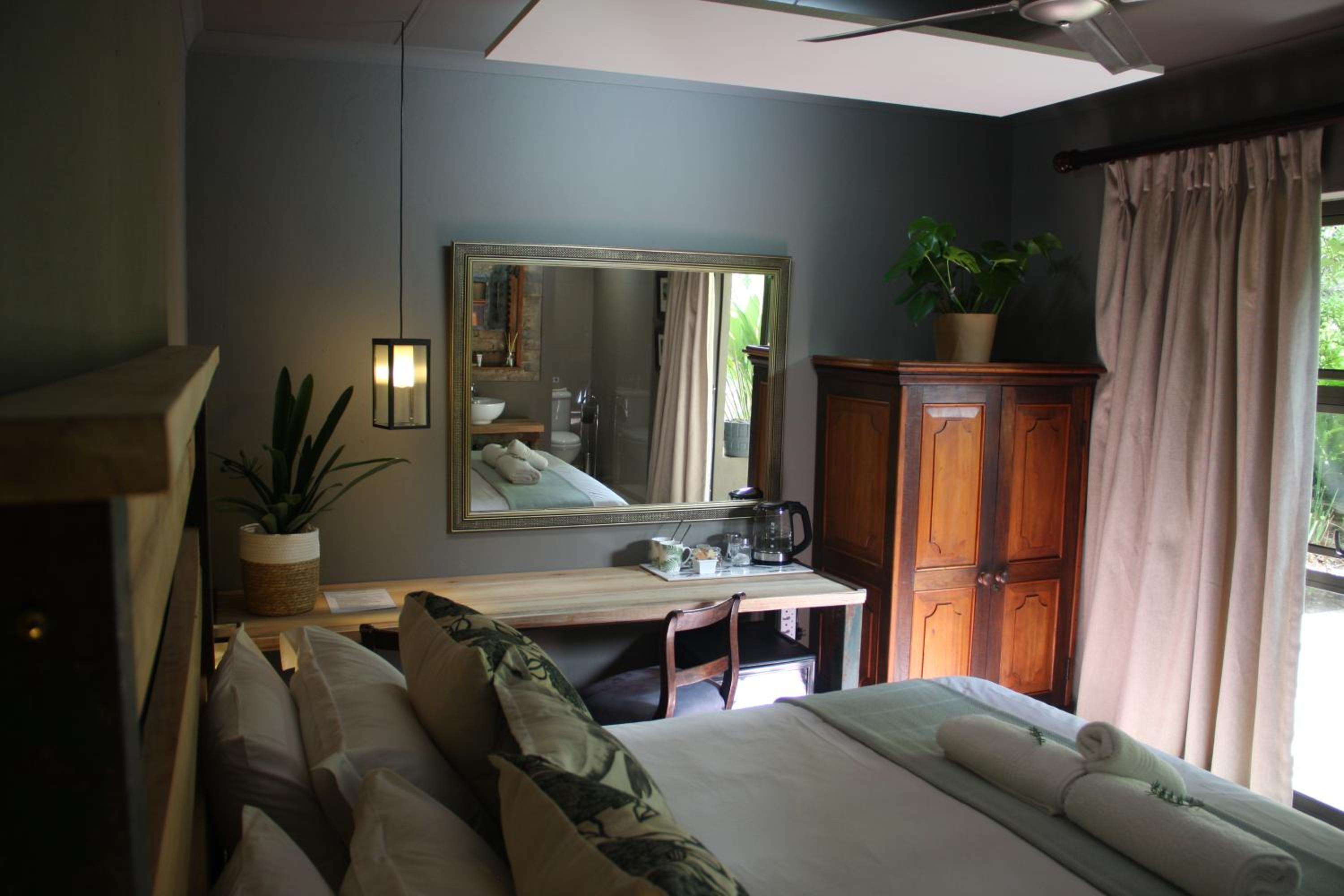 Executive King Room - Photo 4