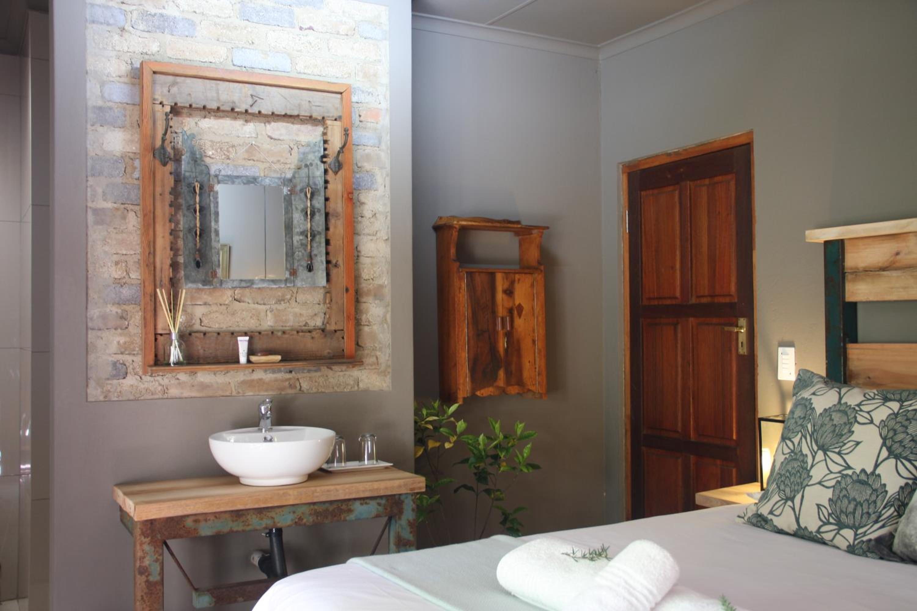 Executive King Room - Photo 7