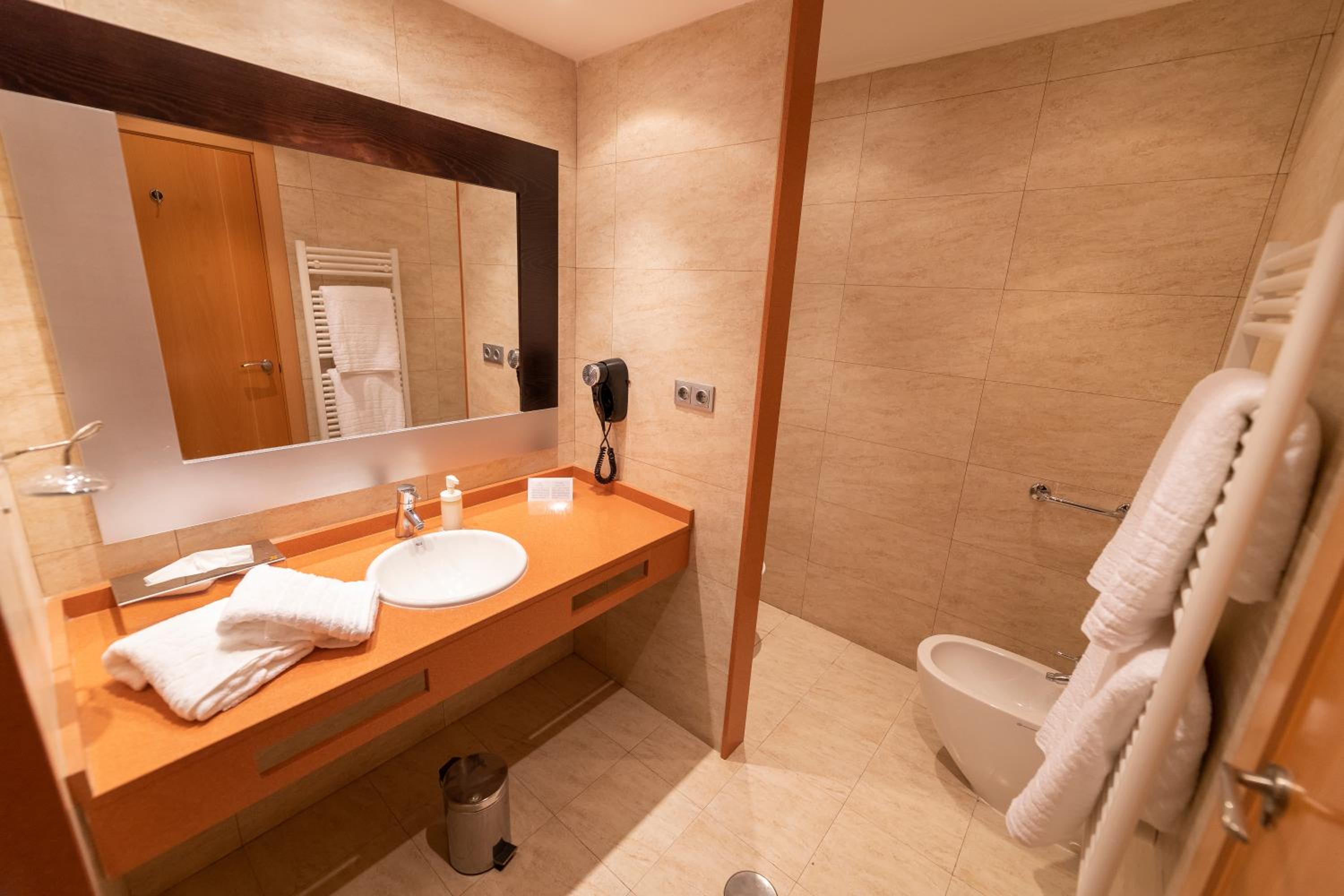 Comfort Triple Room - Photo 5