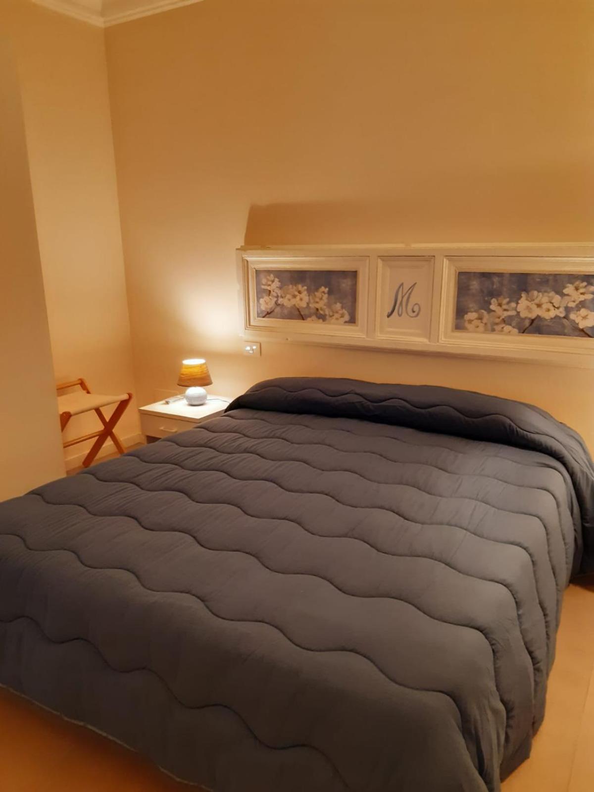 Double Room with Extra Bed photo 2