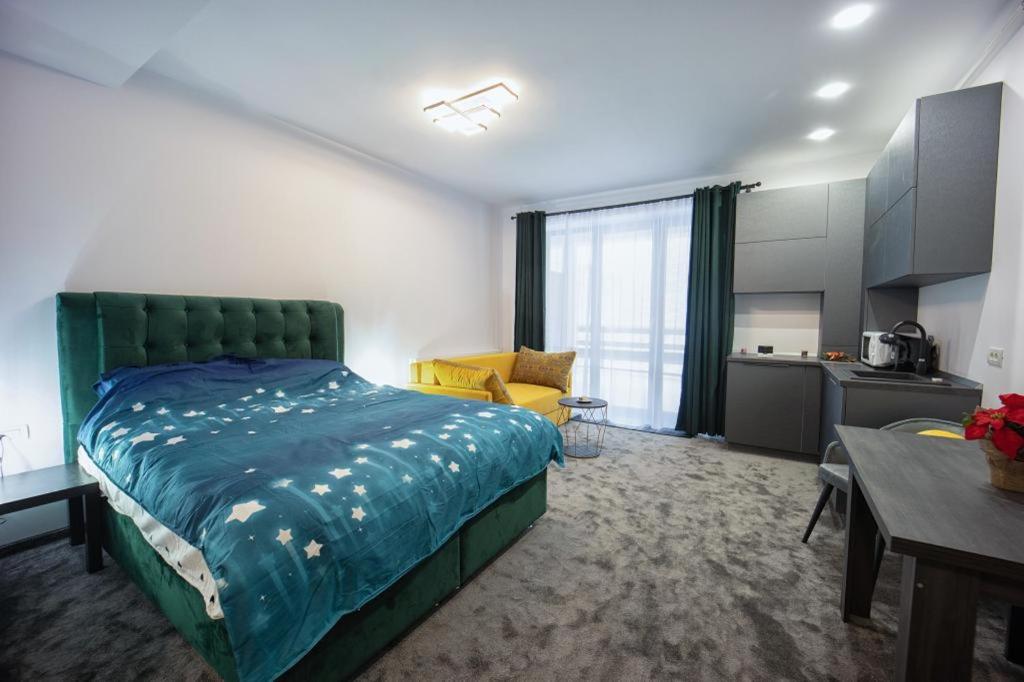 One-Bedroom Apartment - Photo 9