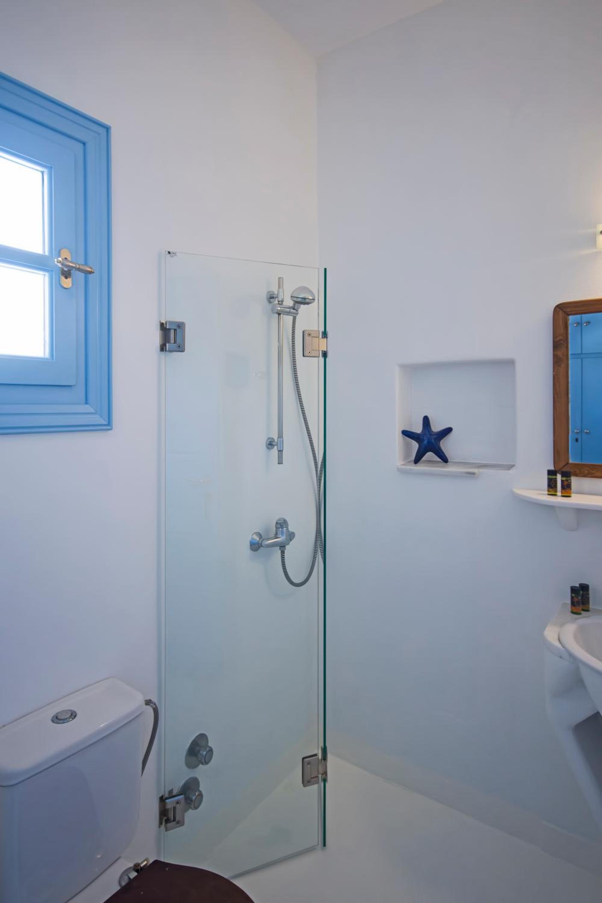 Deluxe Triple with Sea View - Sharing Balcony photo 3
