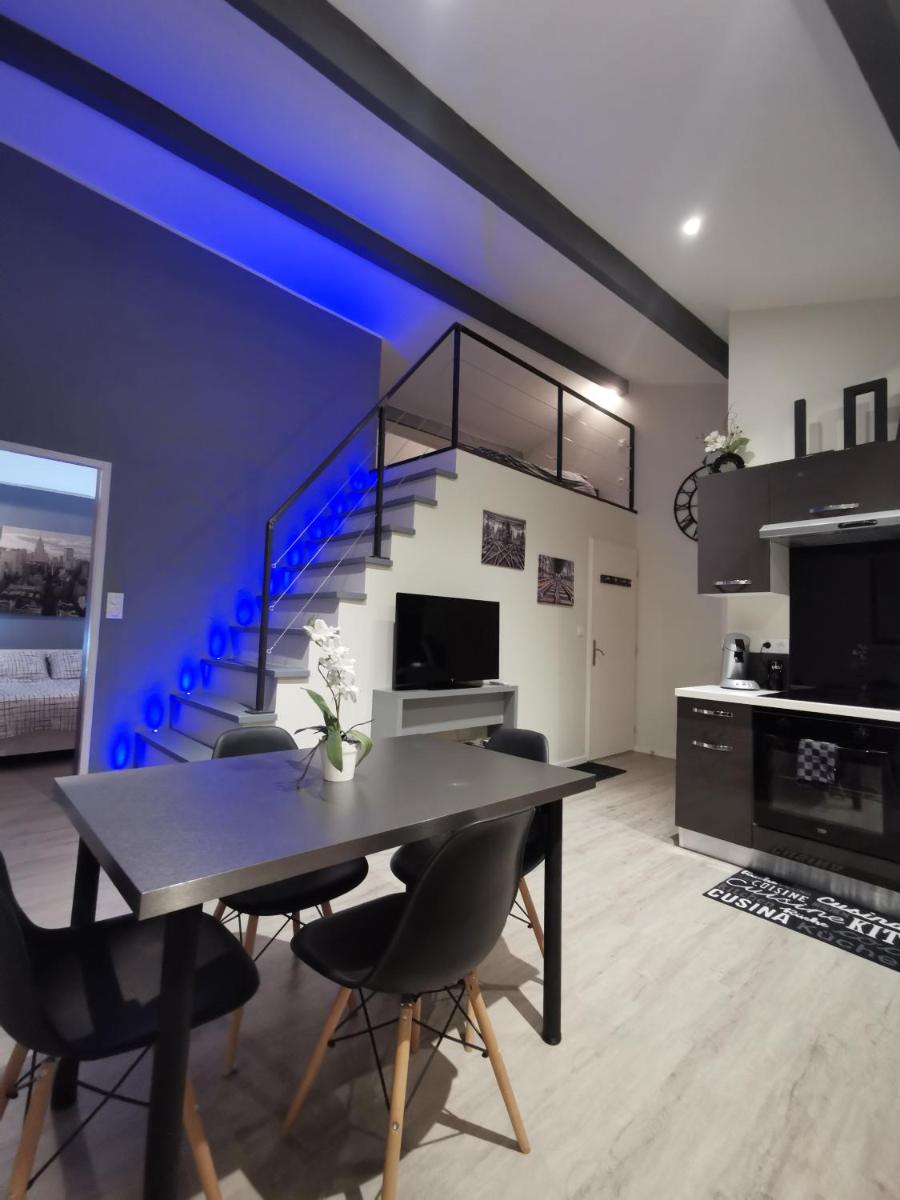Apartment - Split Level photo 1