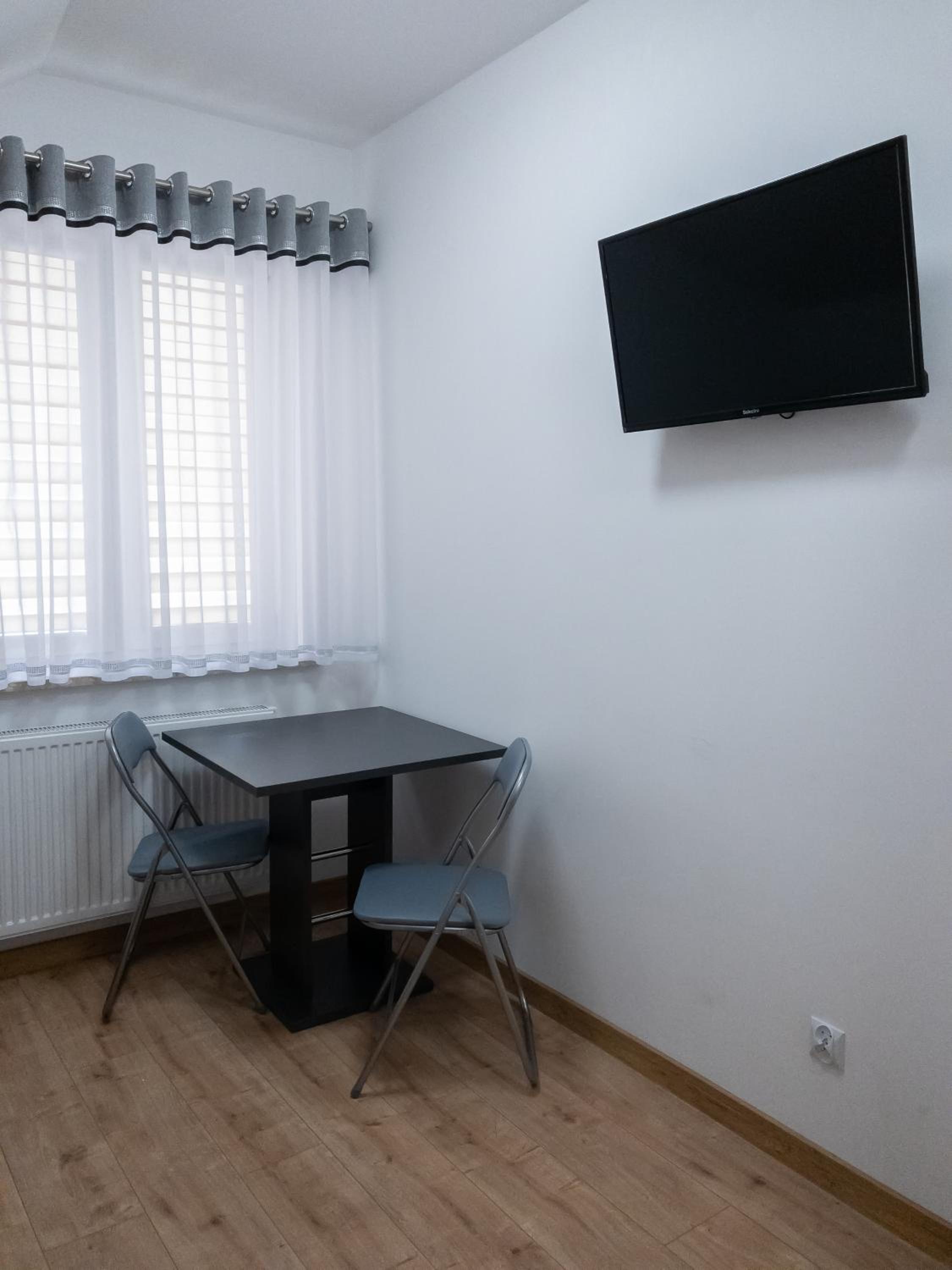 Triple Room with Bathroom - Photo 6