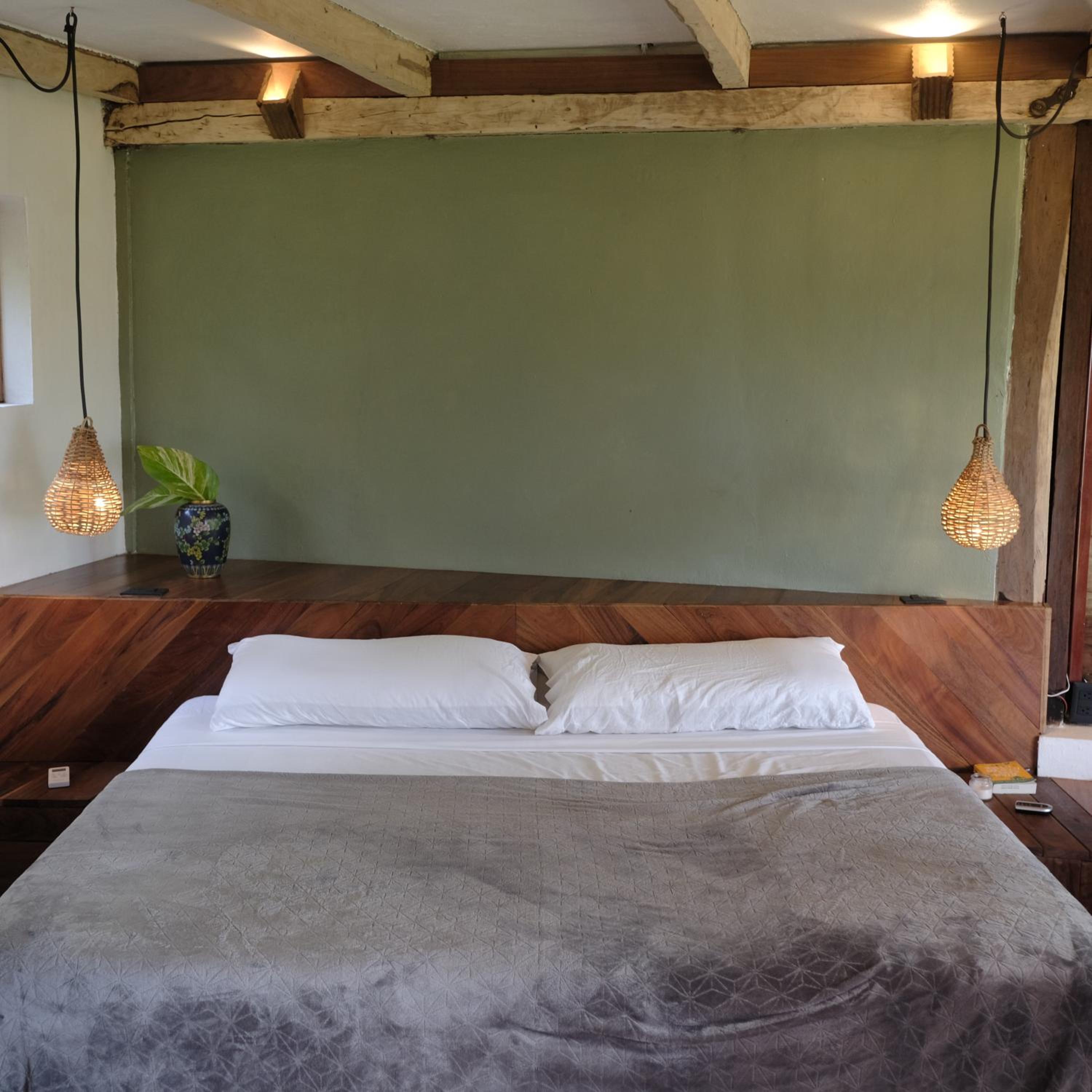 Bungalow with Partial Lake View Ground Floor - King size bed, sofa and AC