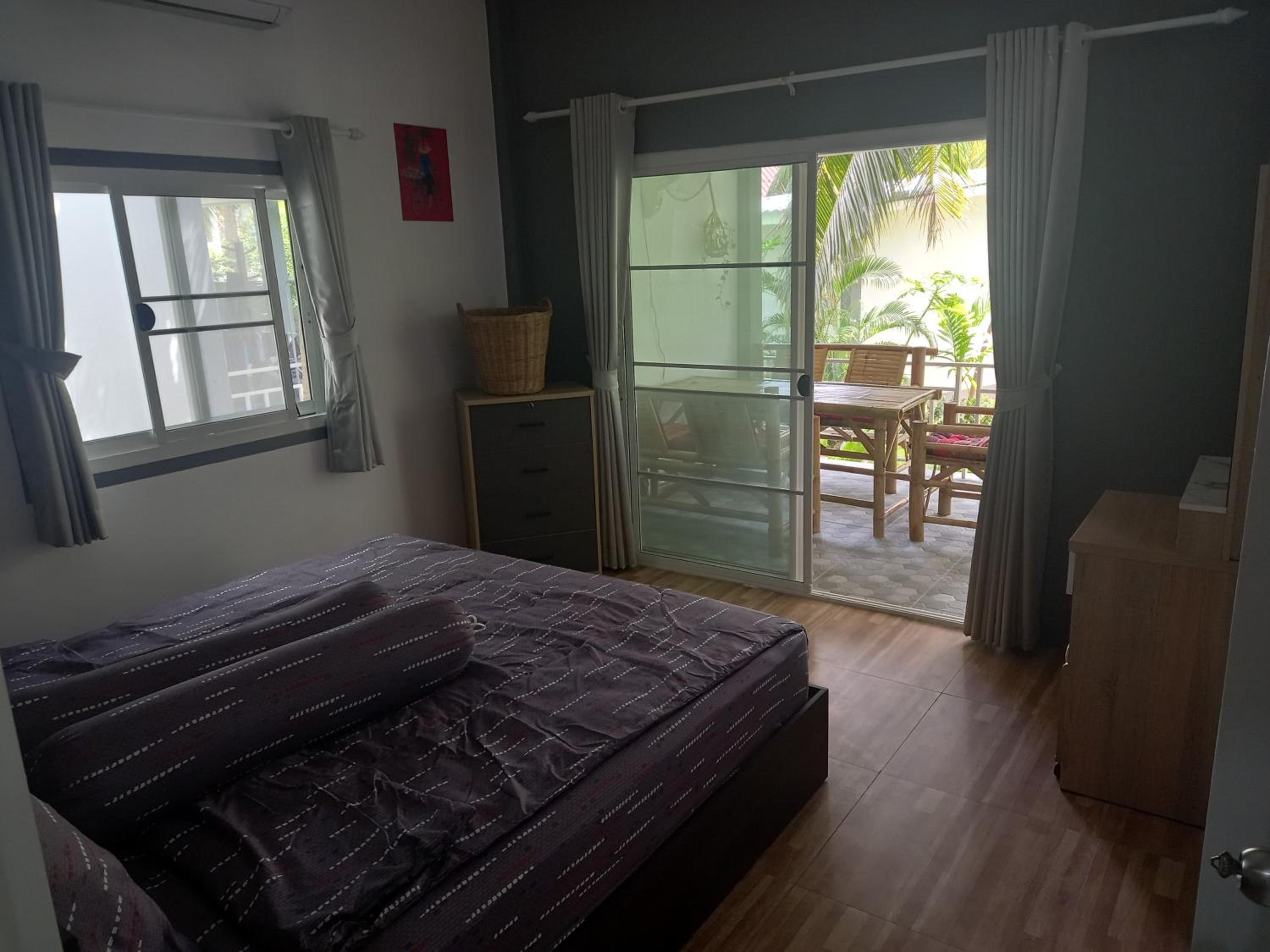 One-Bedroom House photo 3