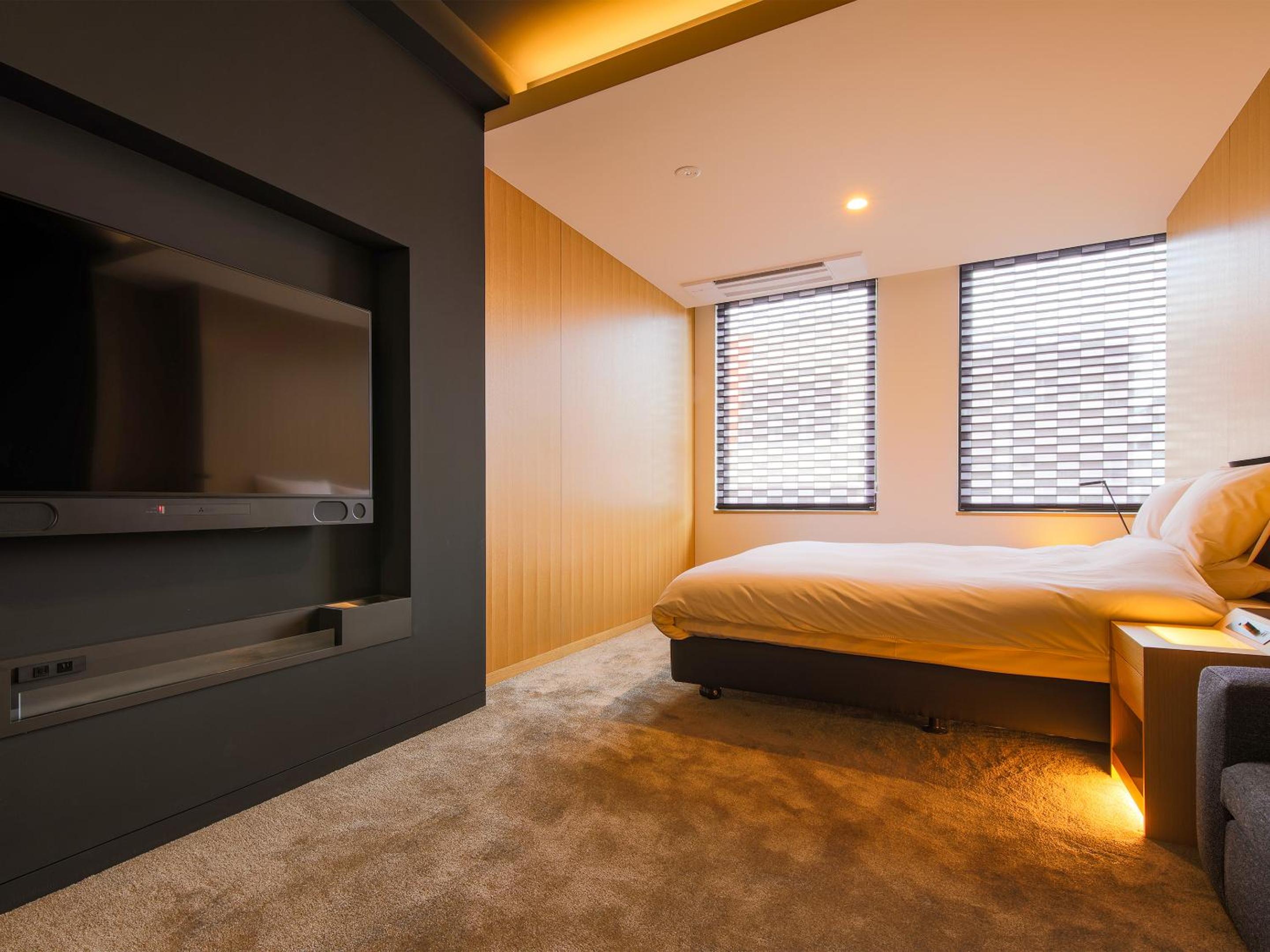 Deluxe King Room - Photo 3
