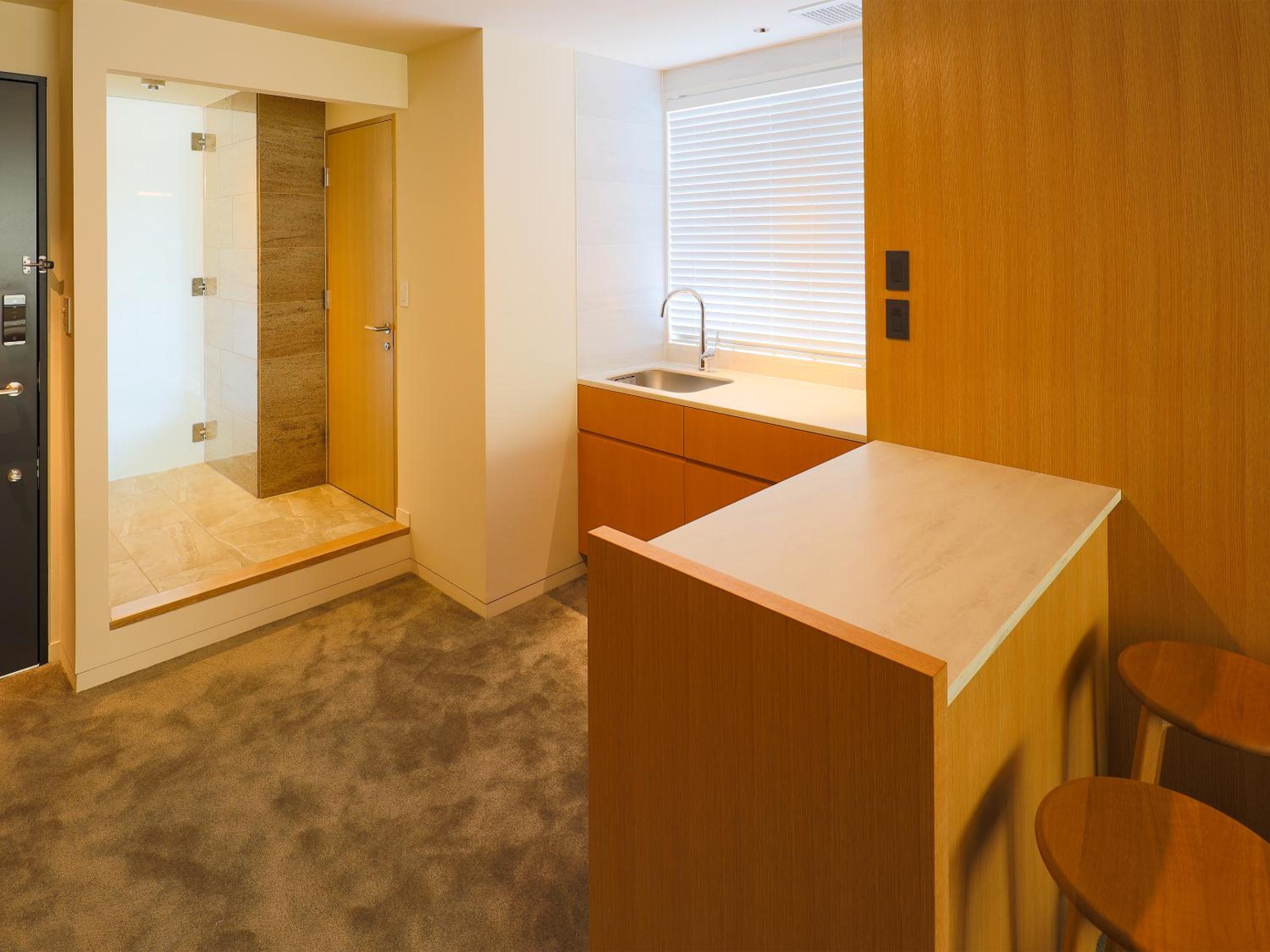 Deluxe Twin Room - Photo 12