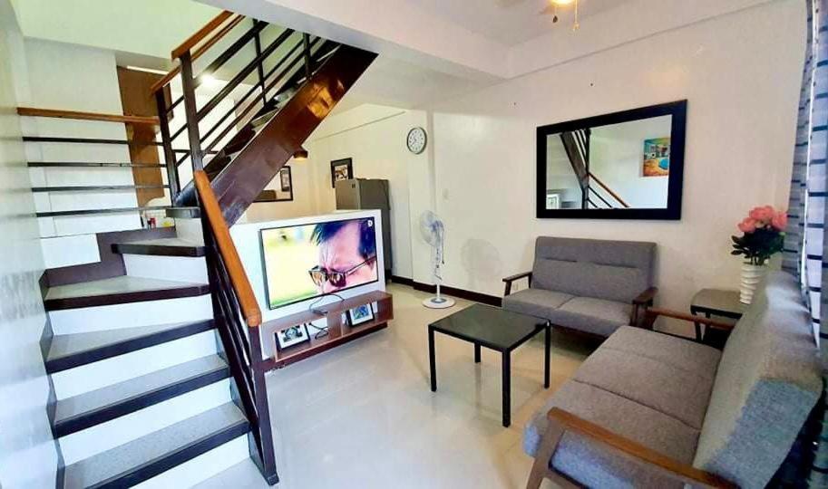 Two-Bedroom Apartment - Photo 6