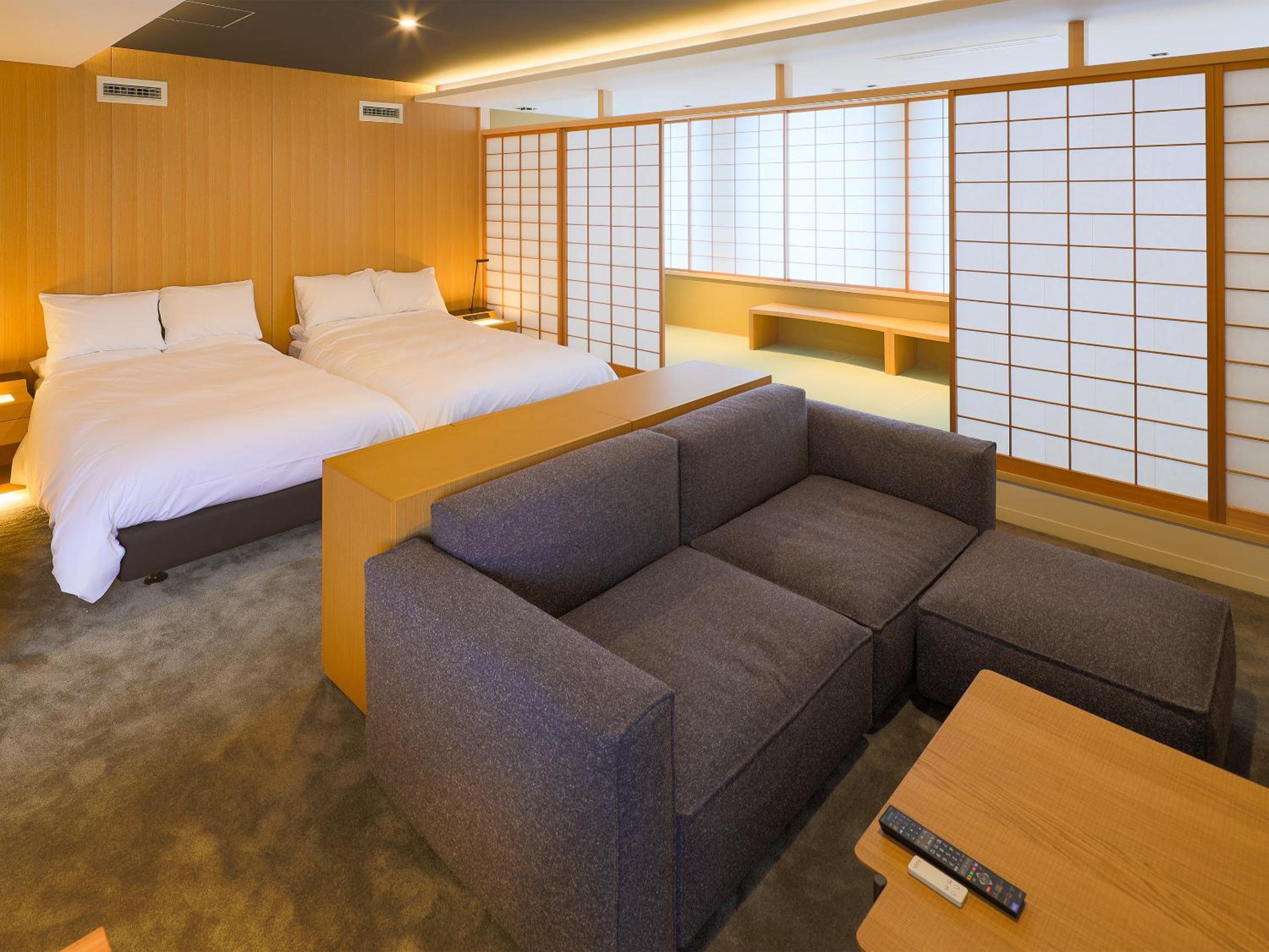 Suite - Photo 9