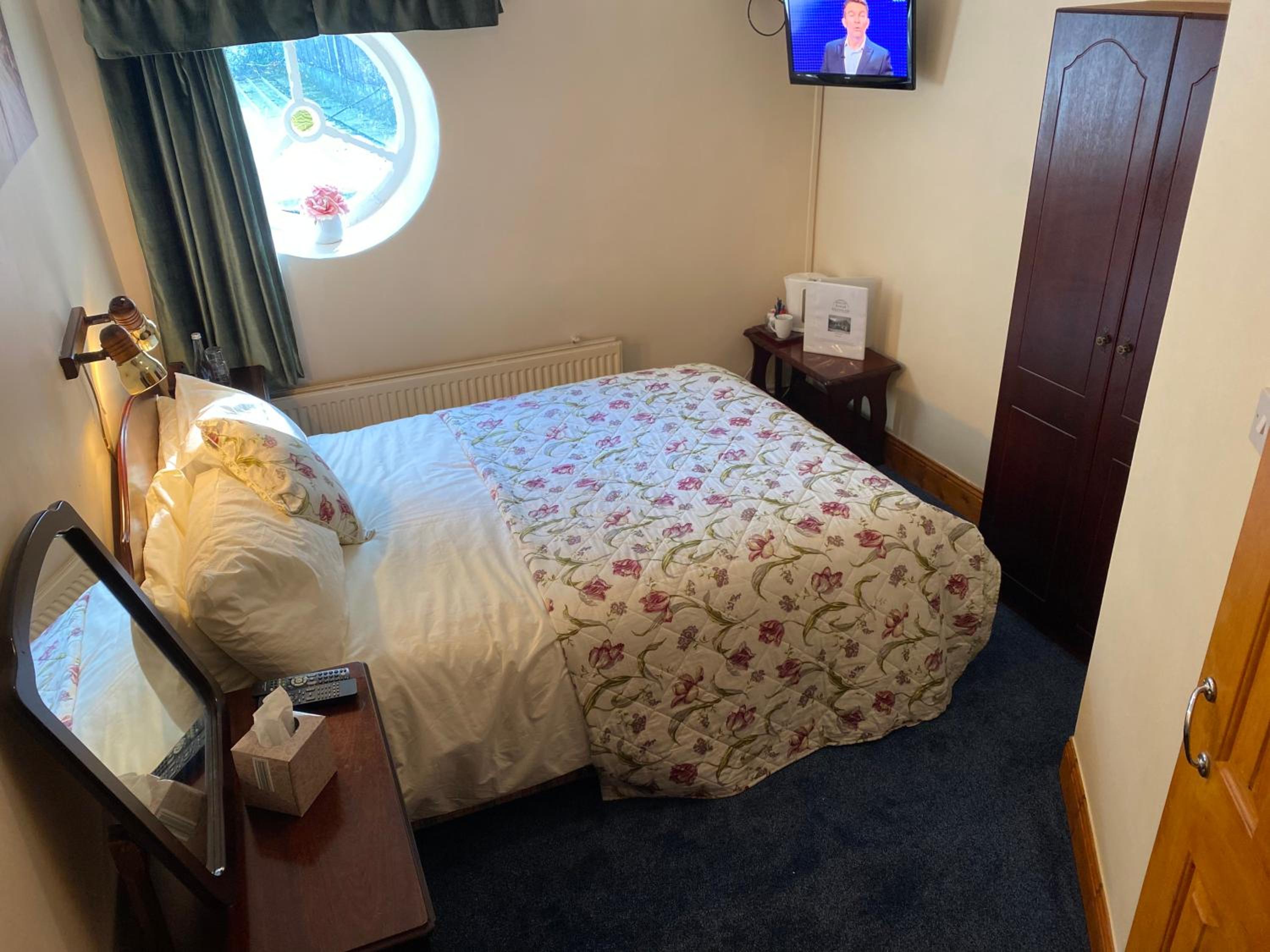 Standard Double Room - Photo 1