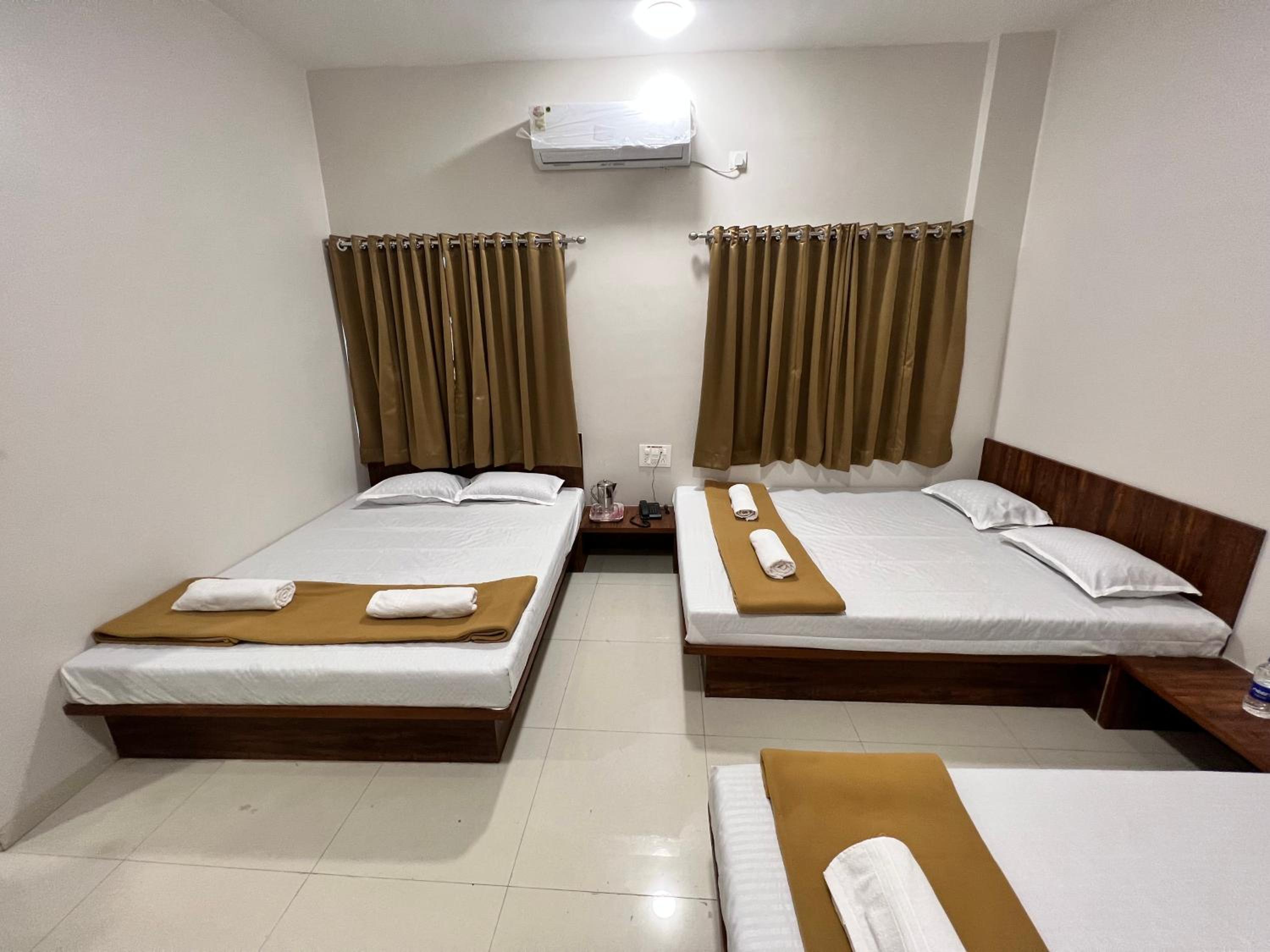 Family Non AC Room - Photo 6