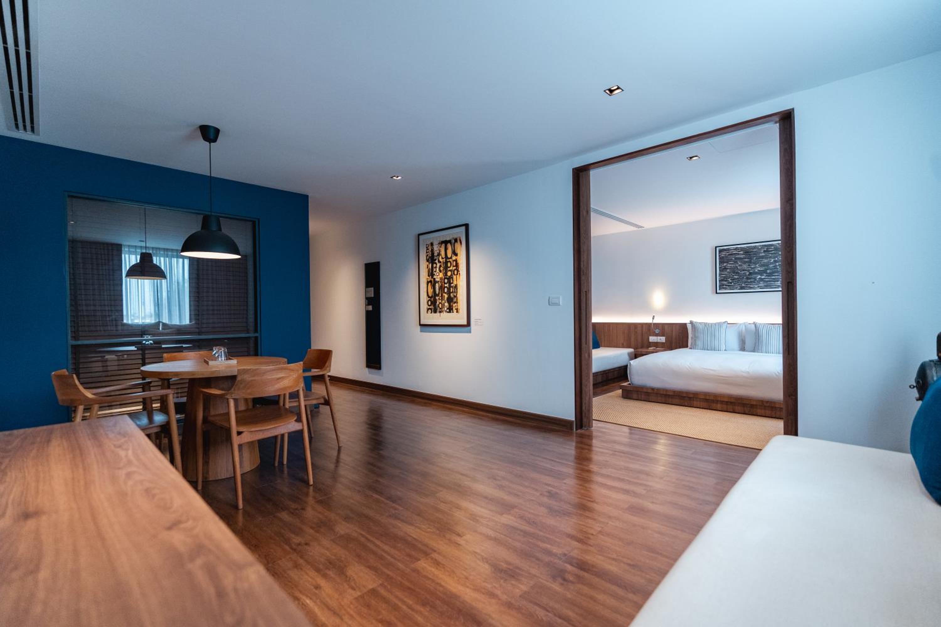 Deluxe Suite - Photo 5
