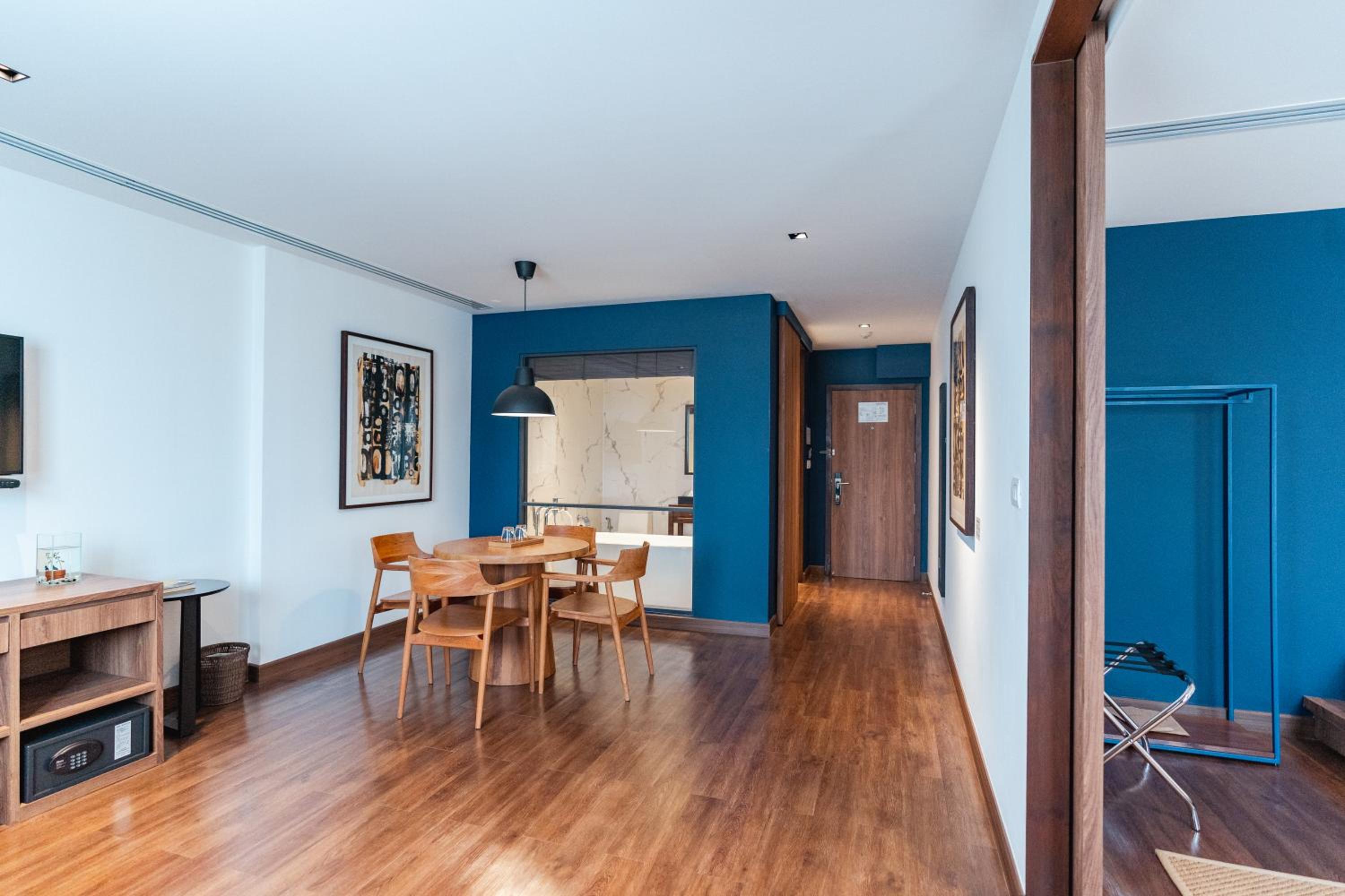 Deluxe Suite - Photo 4