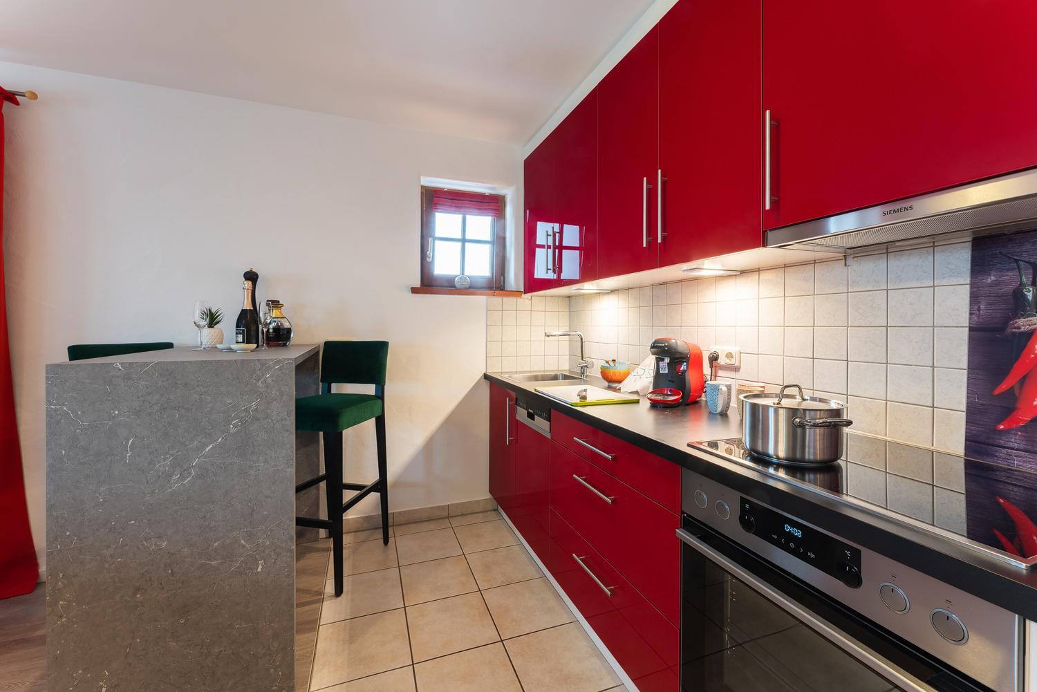 Apartment with Mountain View photo 3