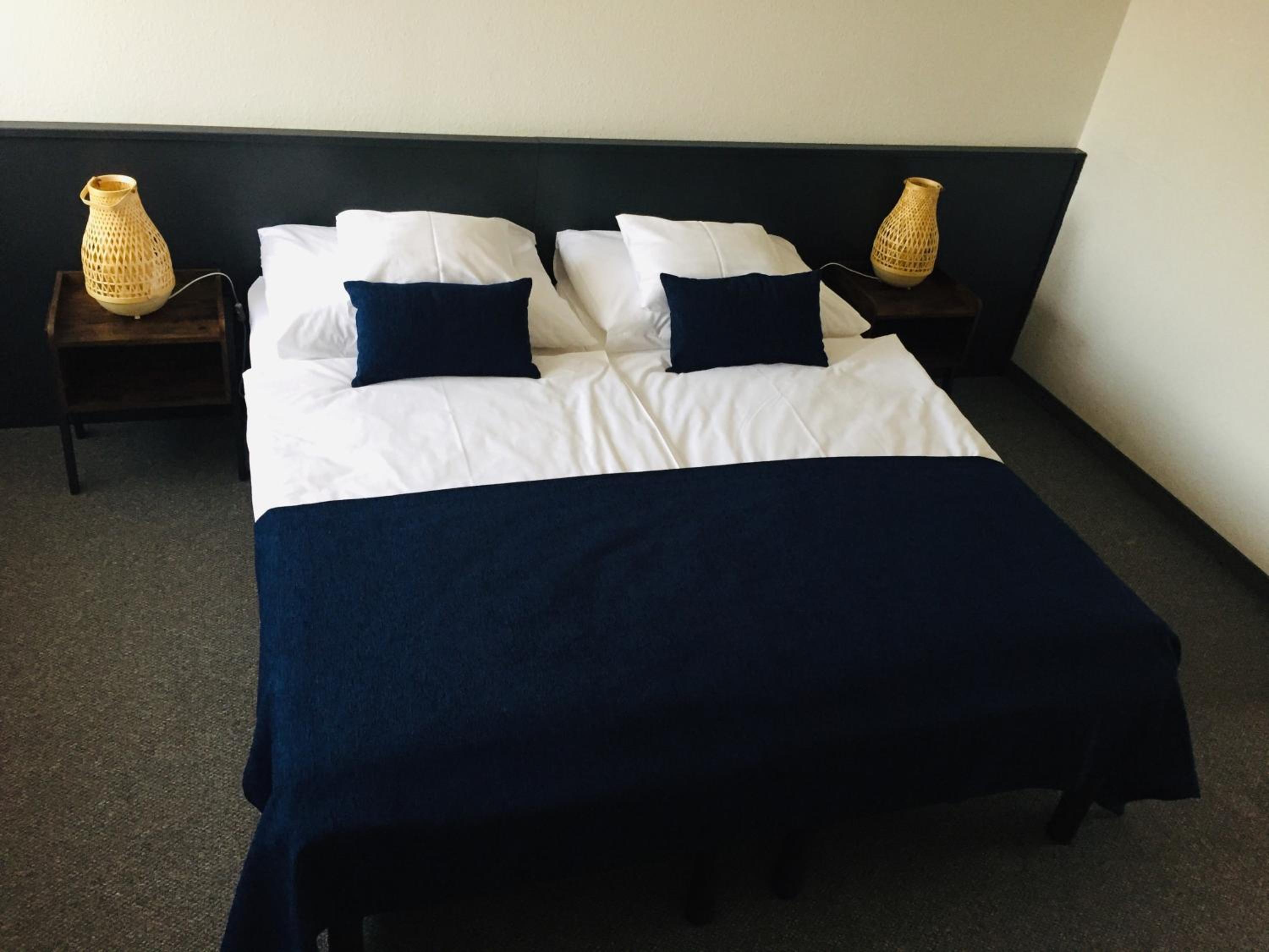 Double Room with Private Bathroom - Photo 6