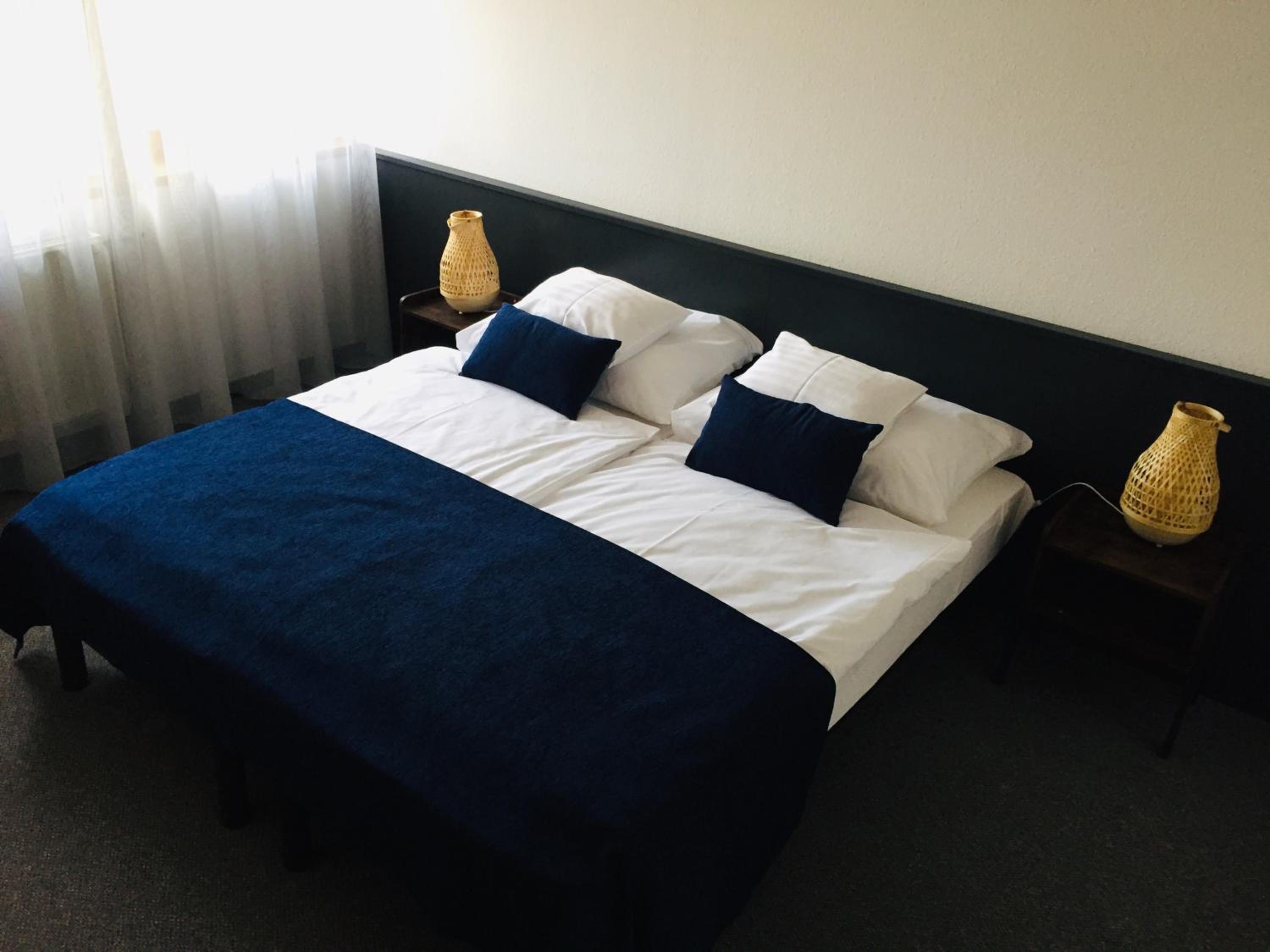 Double Room with Private Bathroom - Photo 3