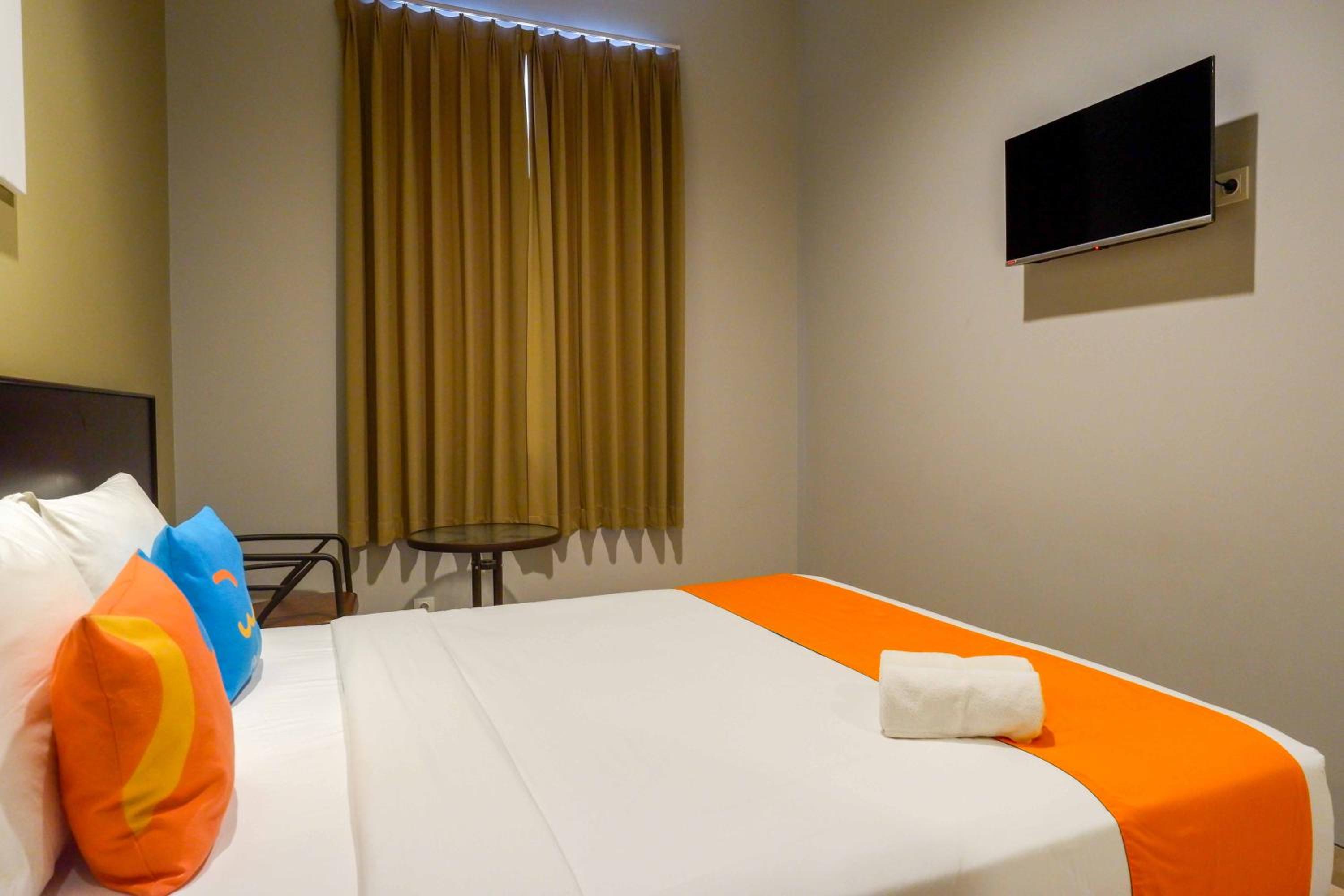 Deluxe Room - Photo 1