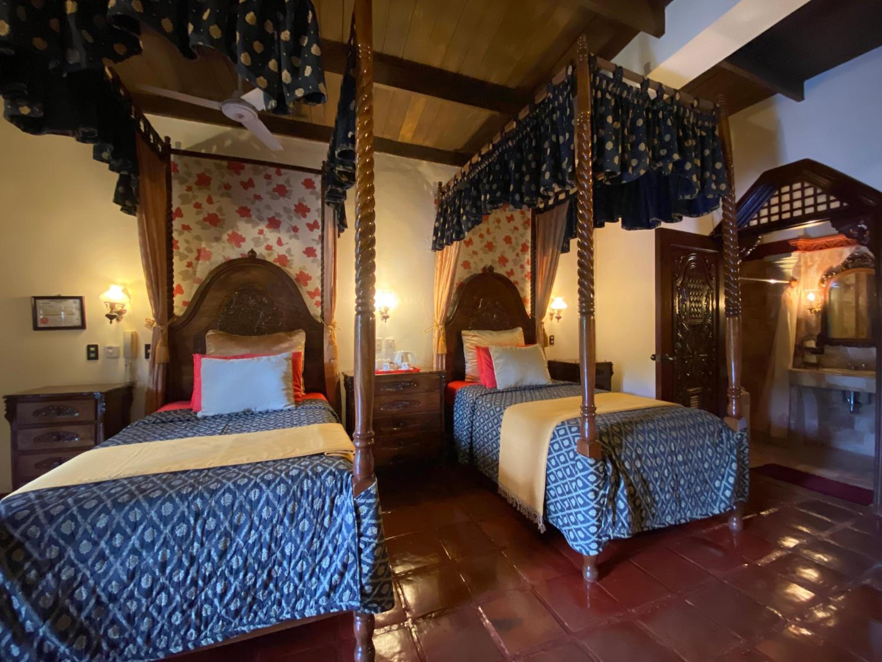 Twin Room - Photo 1