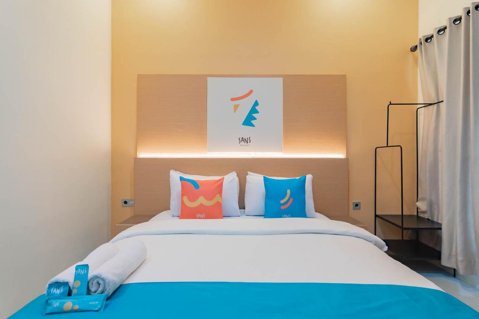 Deluxe Room - Photo 8
