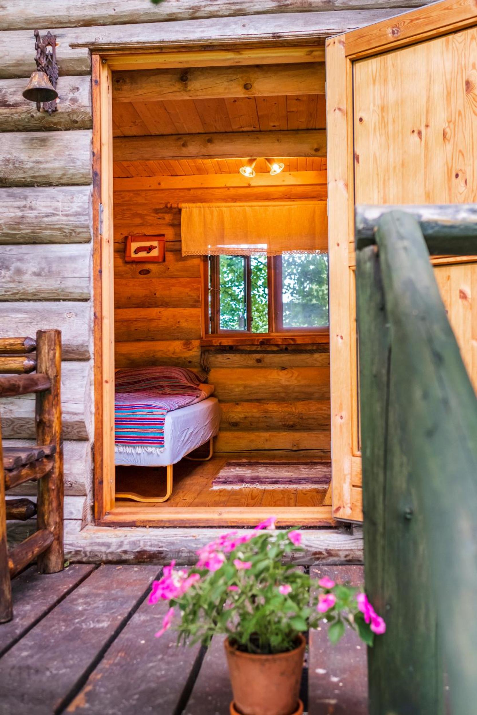 Family Bungalow - Photo 1