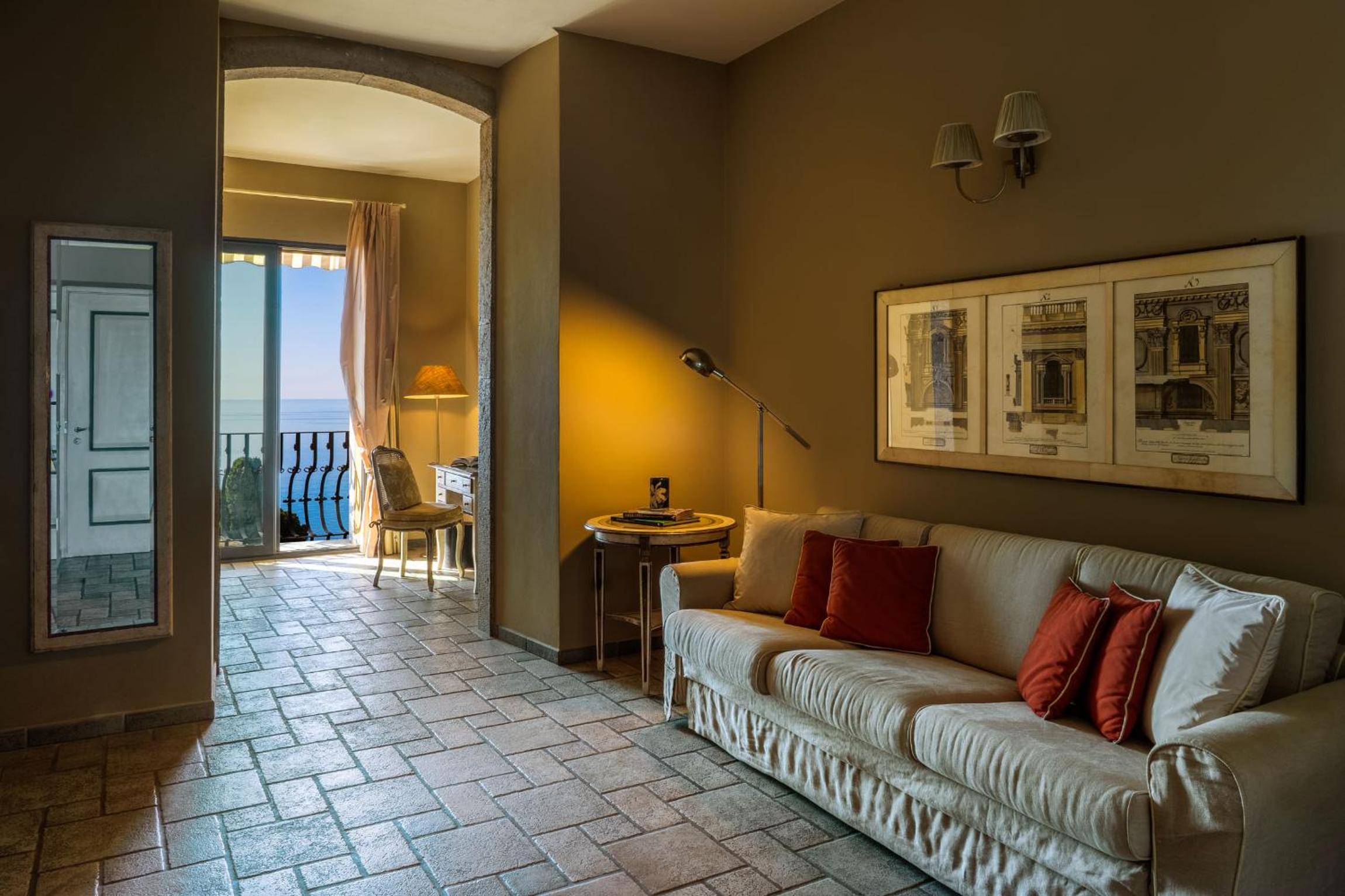 Junior Suite with Sea View - Photo 7