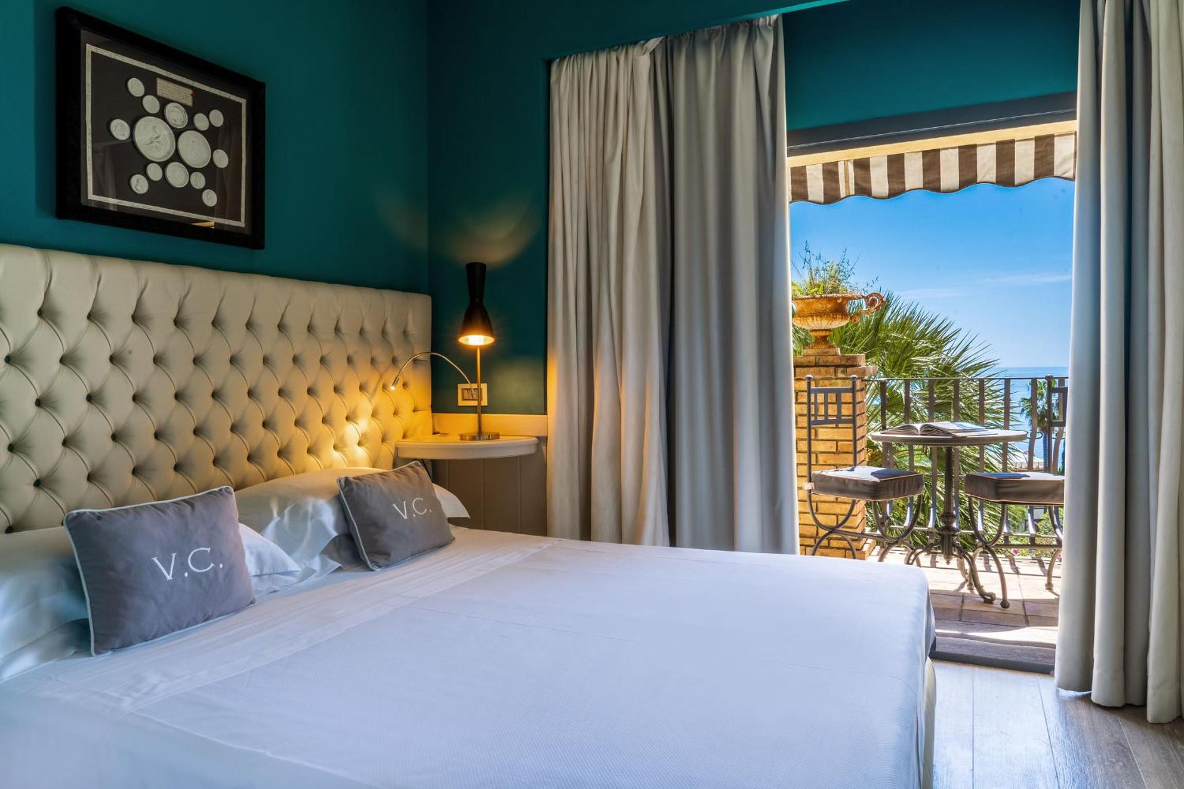 Deluxe Suite with Sea View