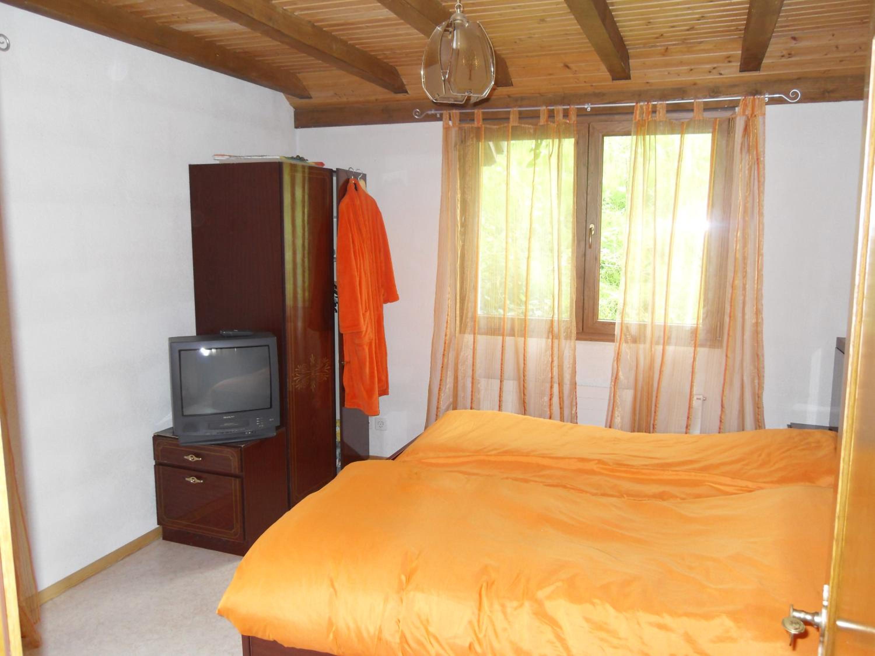Double Room with Shared Bathroom photo 1