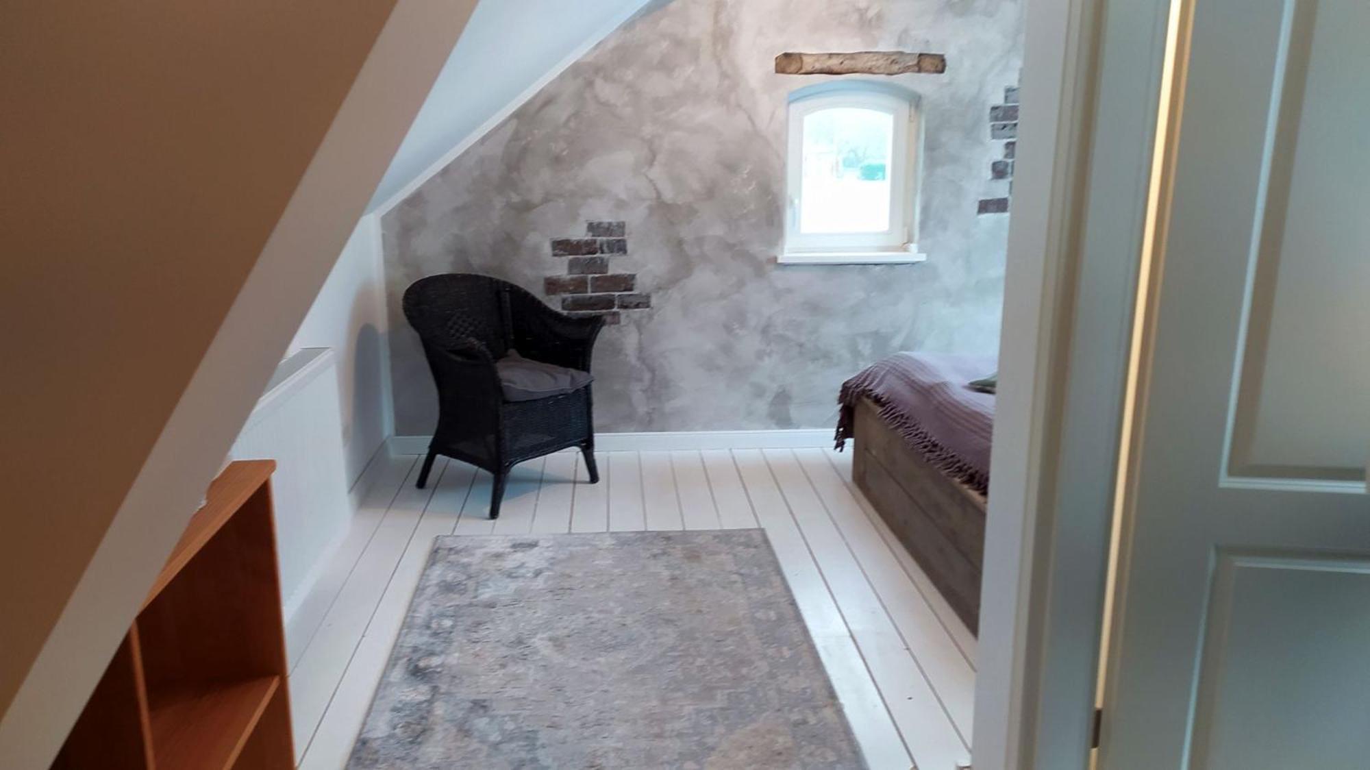 Apartment - Split Level photo 3