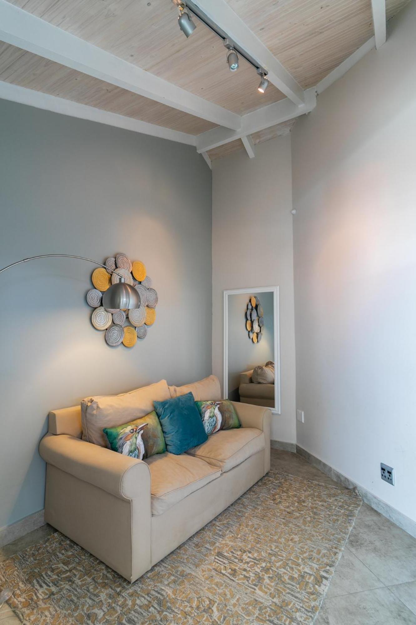 Villa with Sea View - Photo 7